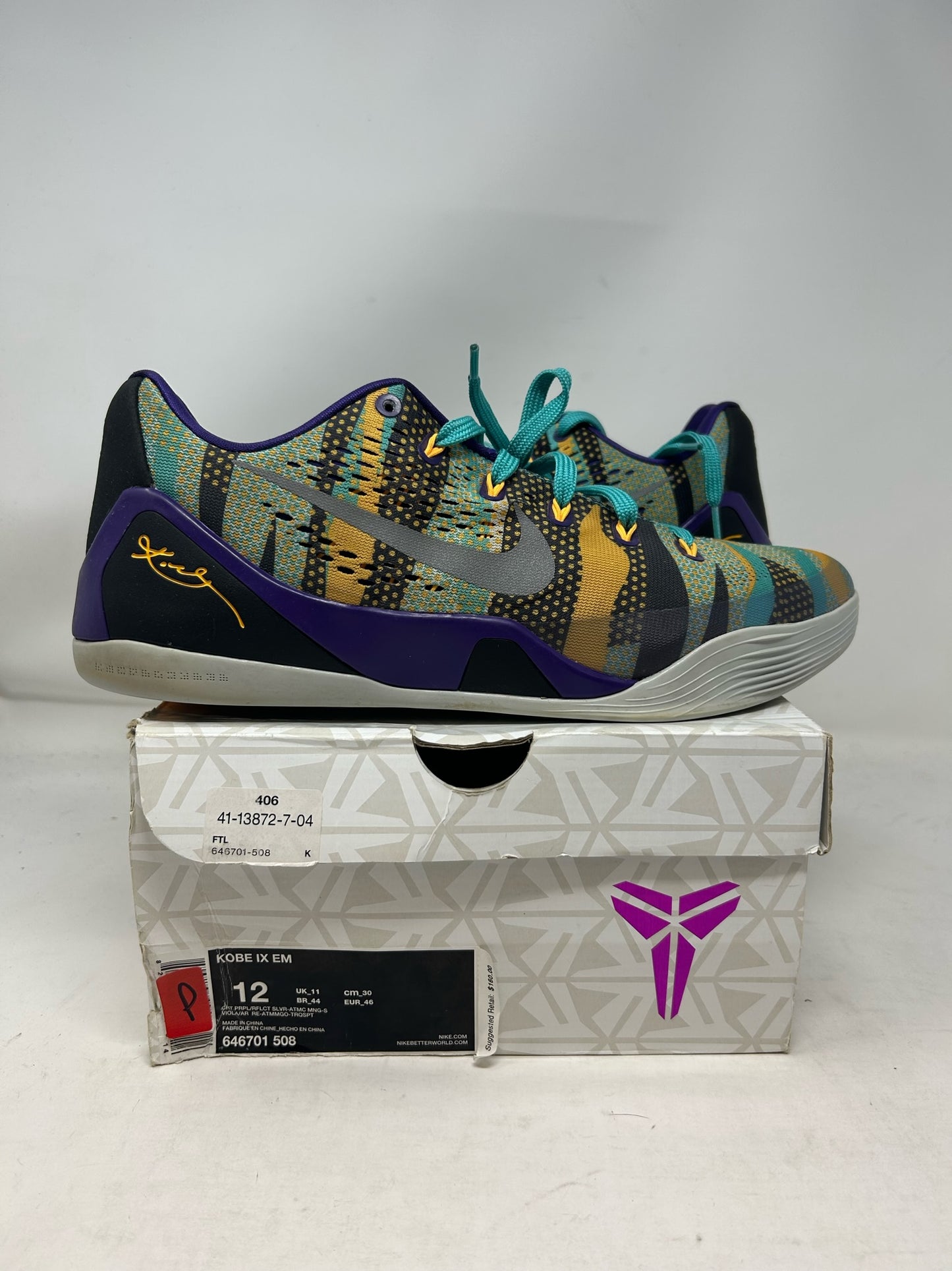 Kobe 9 EM “Pop Art”