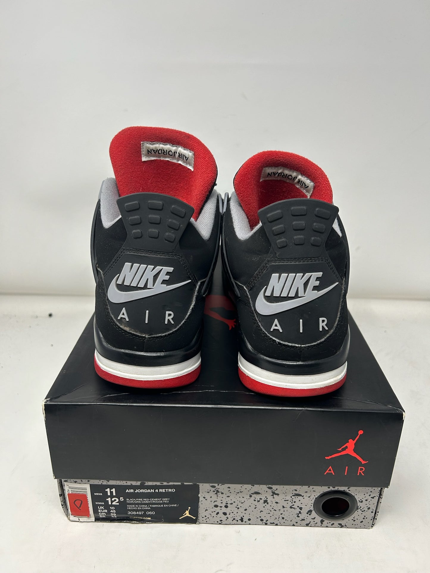Jordan 4 (2019) “Bred”