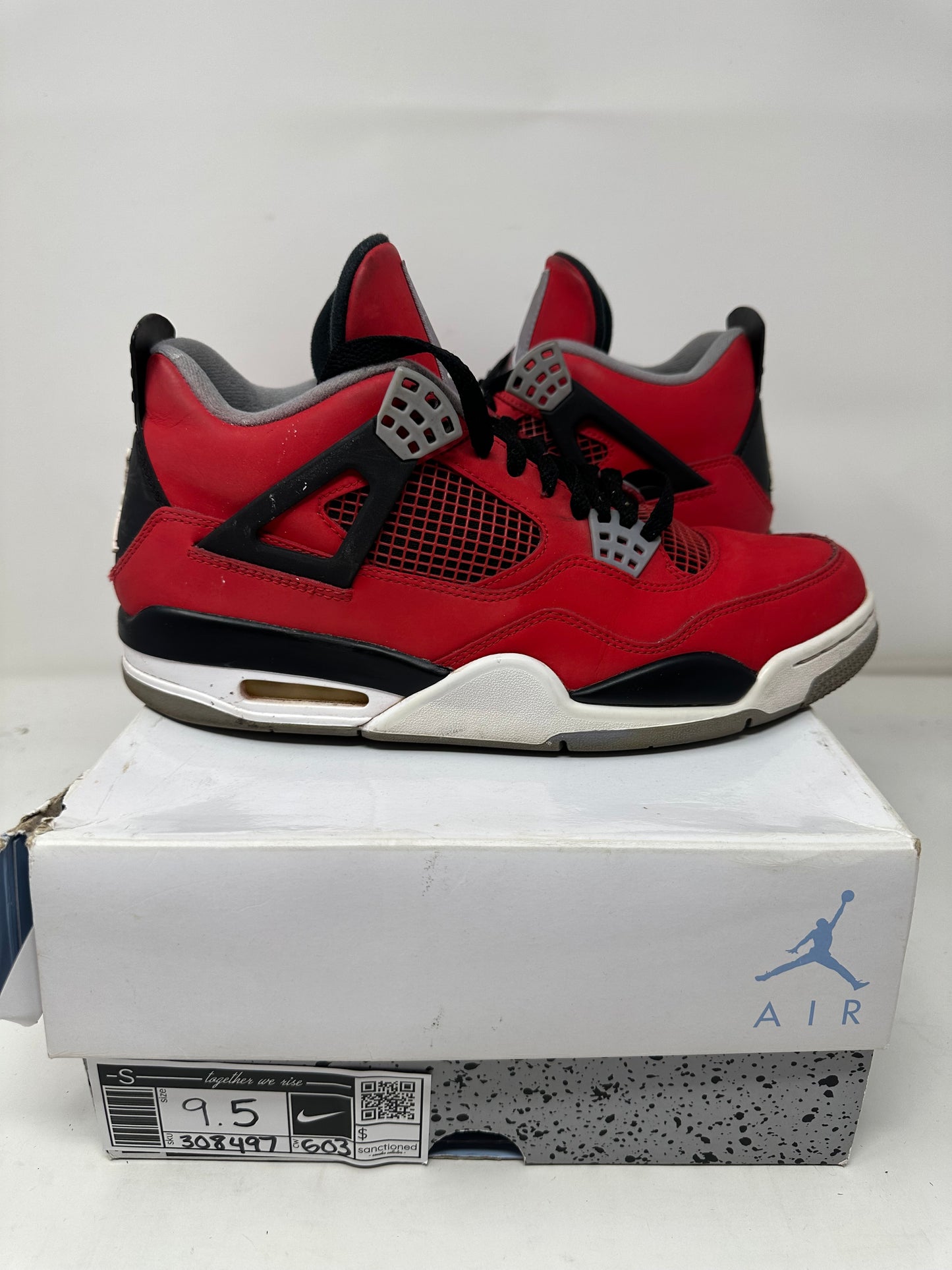 Jordan 4 “Toro”