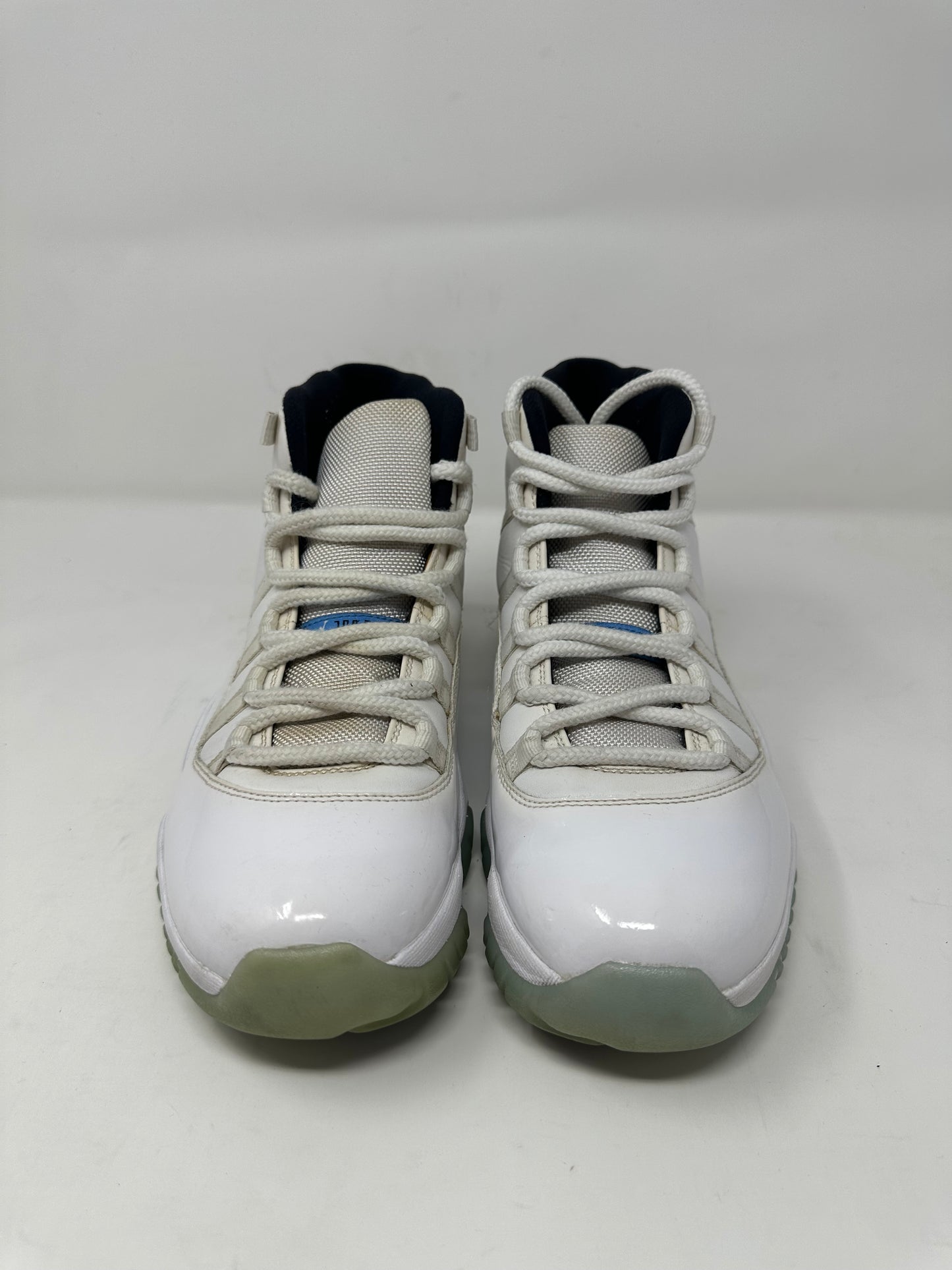 Jordan 11 “Legend Blue”