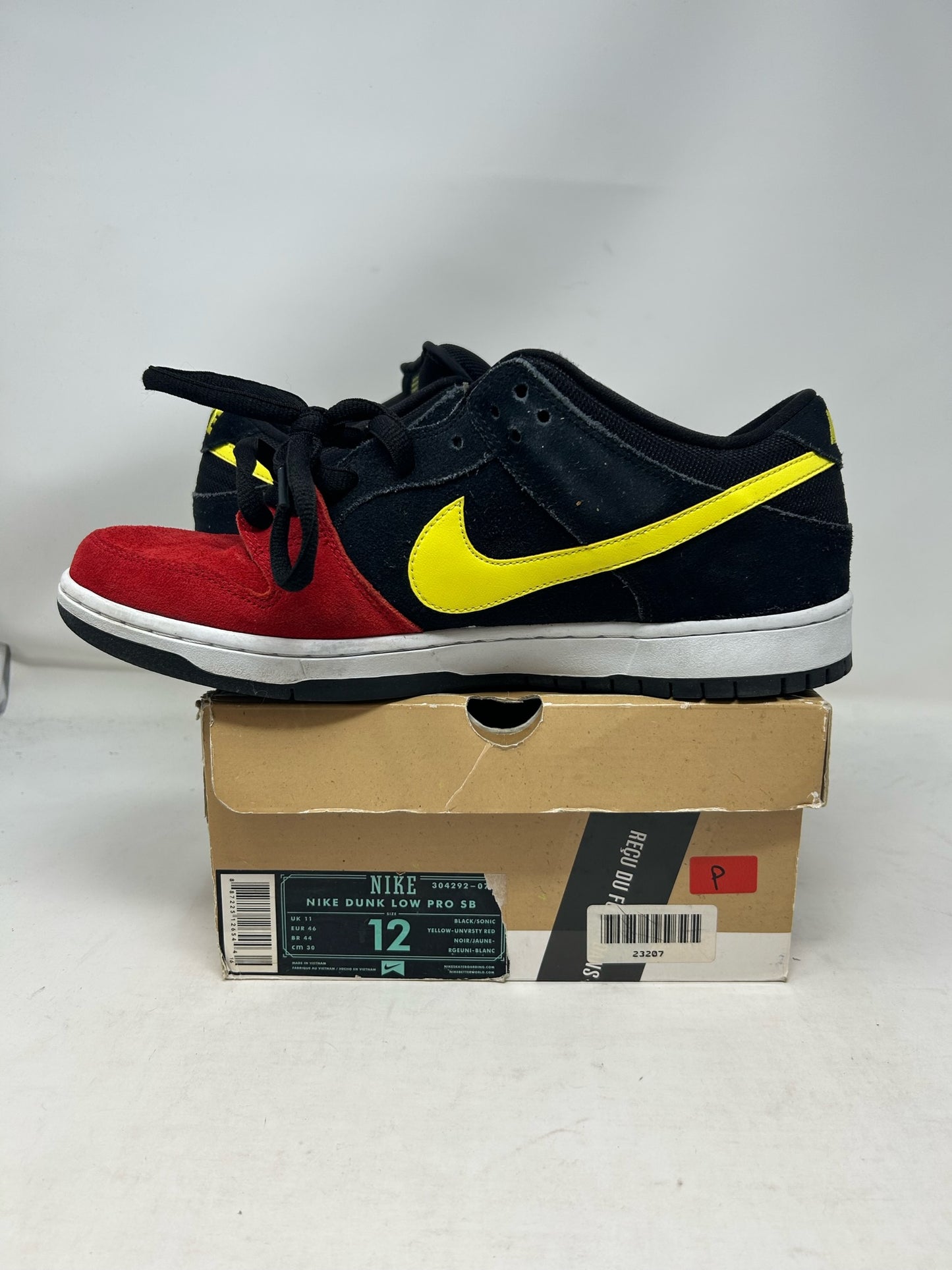 Nike SB Dunk Low “Butthead”