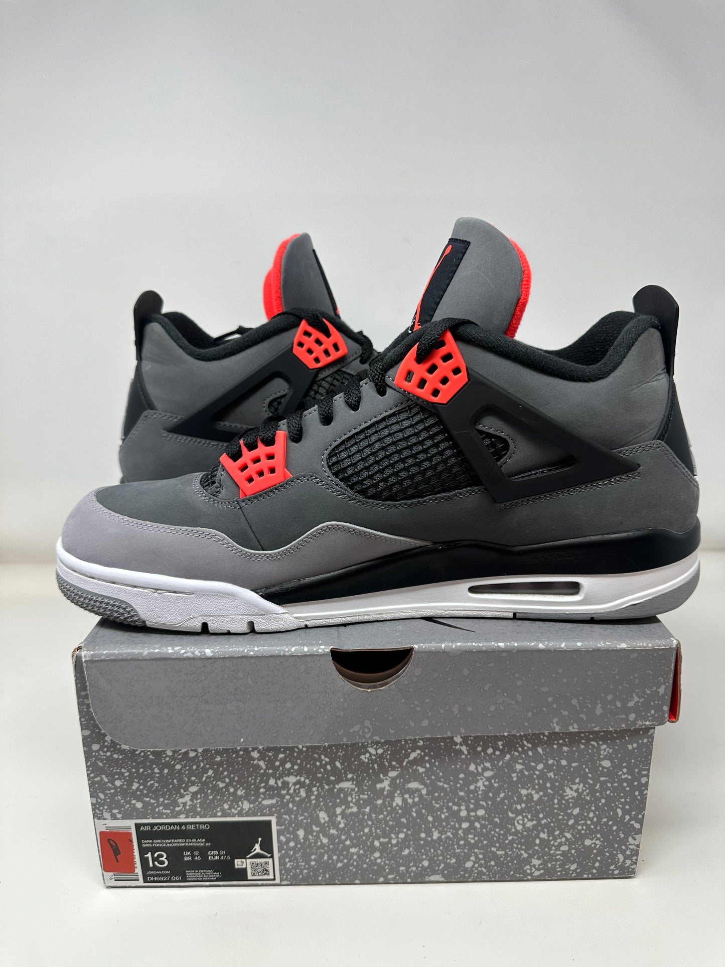 Jordan 4 “Infared”