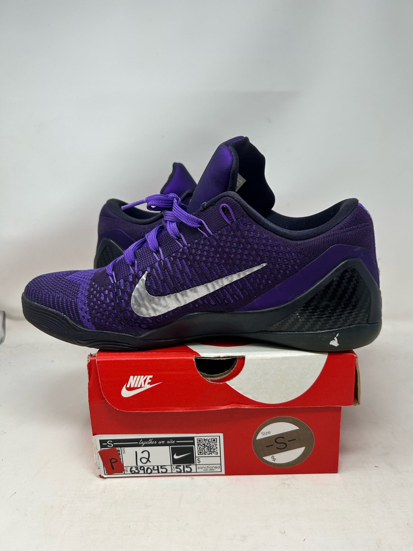 Kobe 9 Elite Low “Moonwalker”