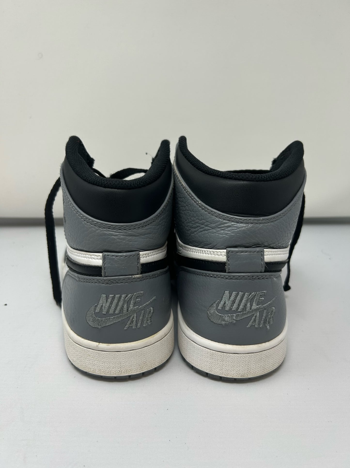 Jordan 1 Mid “Rare Air Cool Grey”