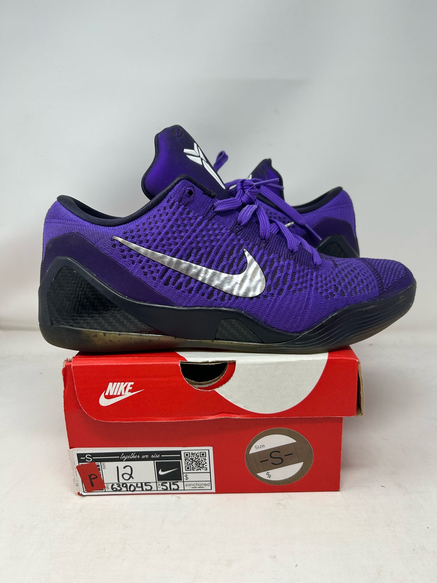 Kobe 9 Elite Low “Moonwalker”