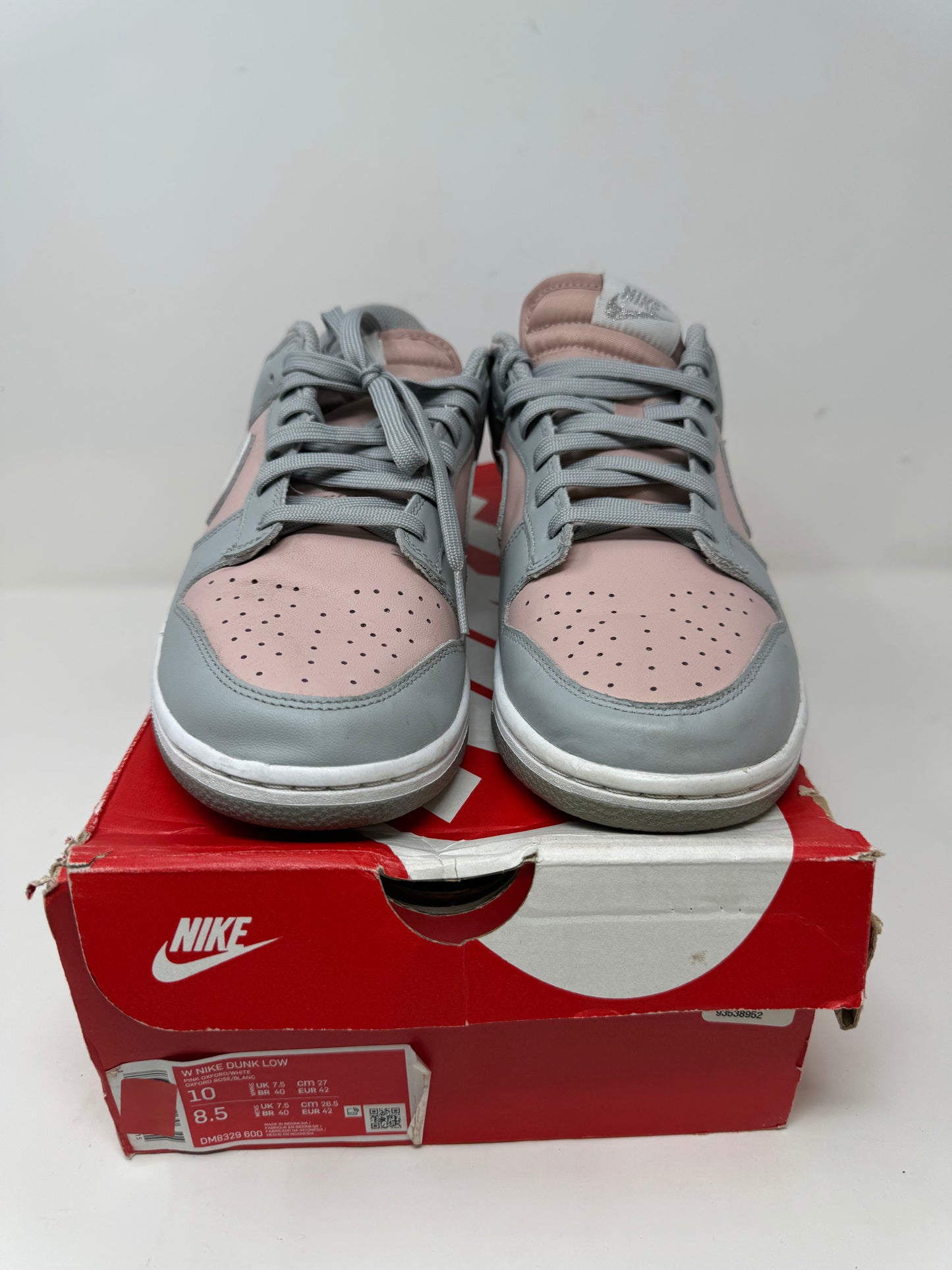 Nike Dunk Low Women’s “Pink Oxford”