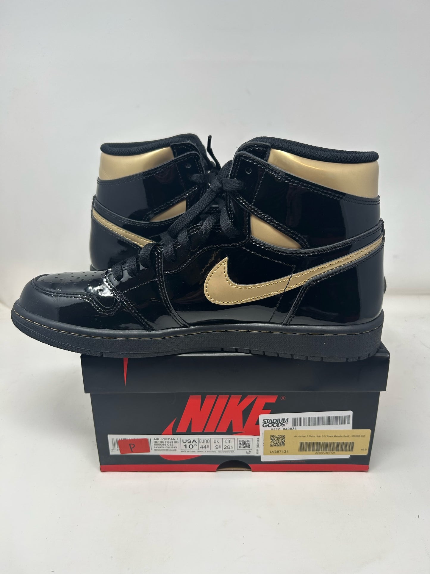 Jordan 1 High “Metallic Gold”
