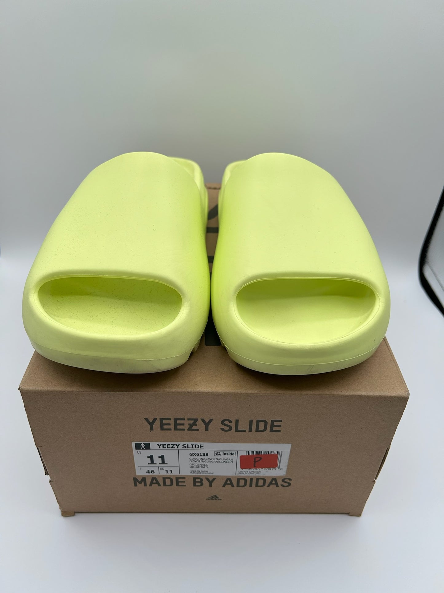 Adidas Yeezy Slide “Green Glow”
