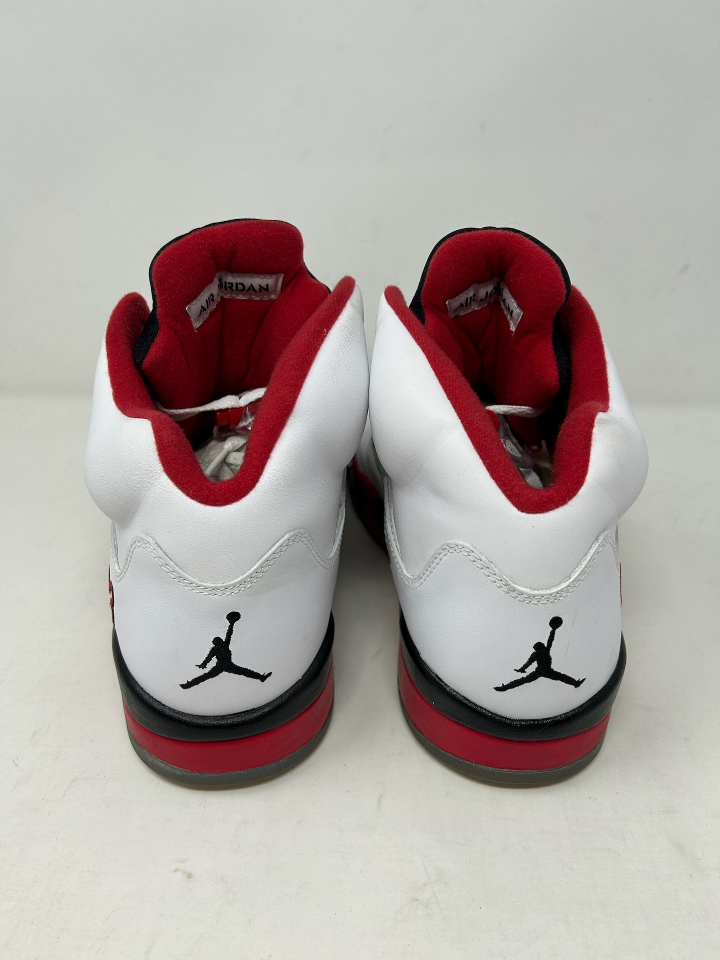 Jordan 5 (2013) “Fire Red”