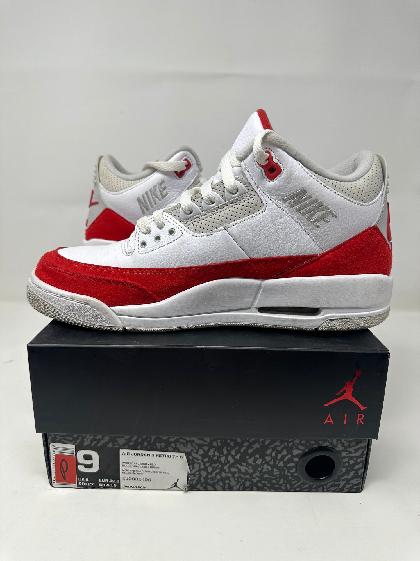 Jordan 3 Tinker “Alternate”