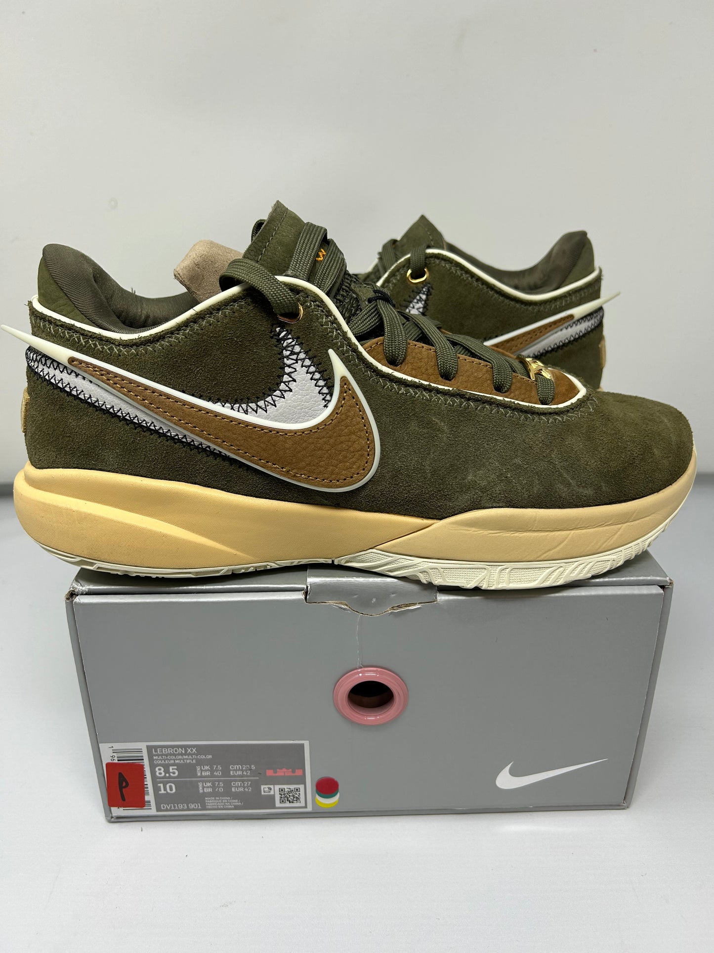 Nike LeBron 20 “Olive Green”