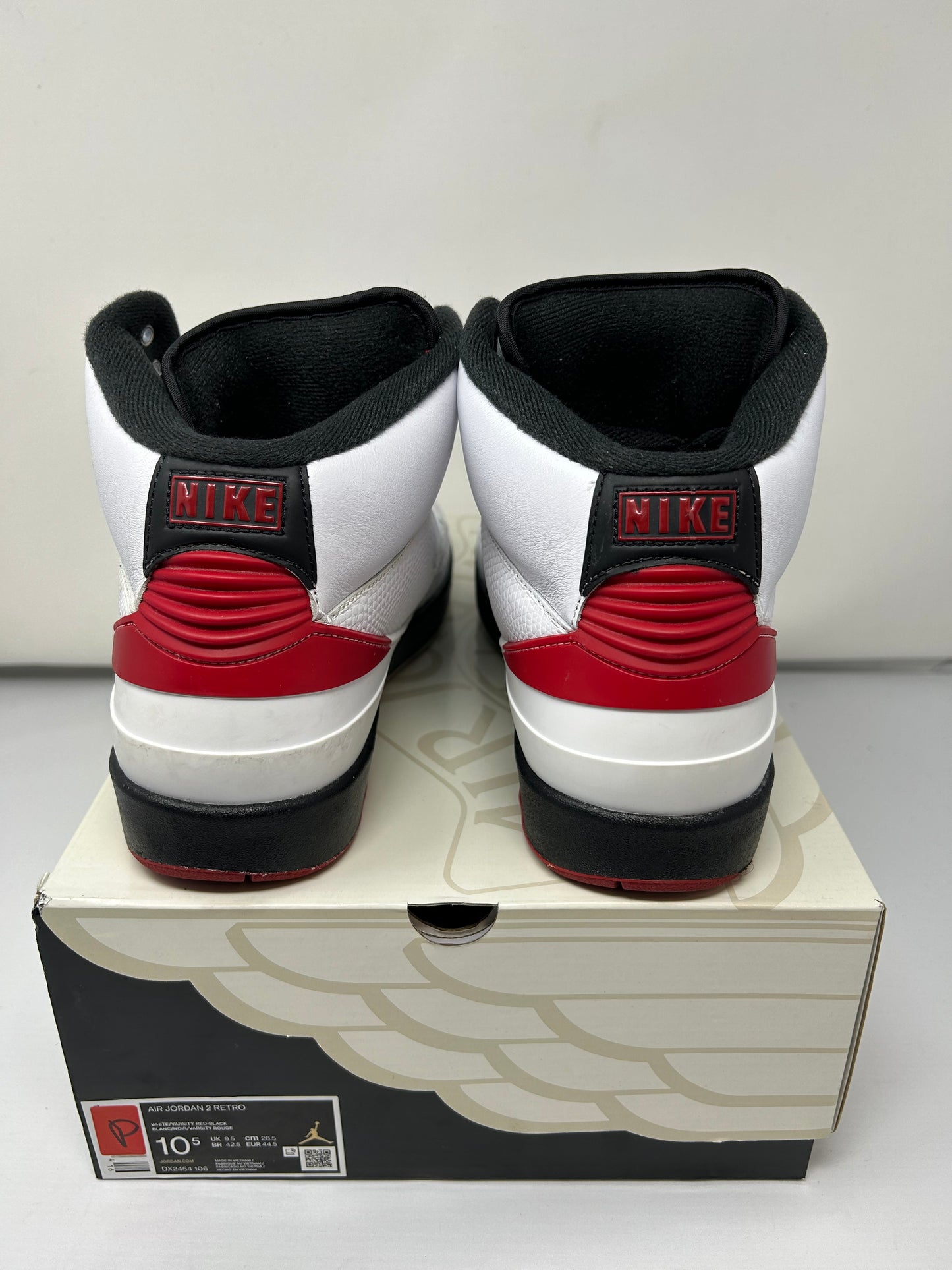 Jordan 2 (2022) “Chicago”