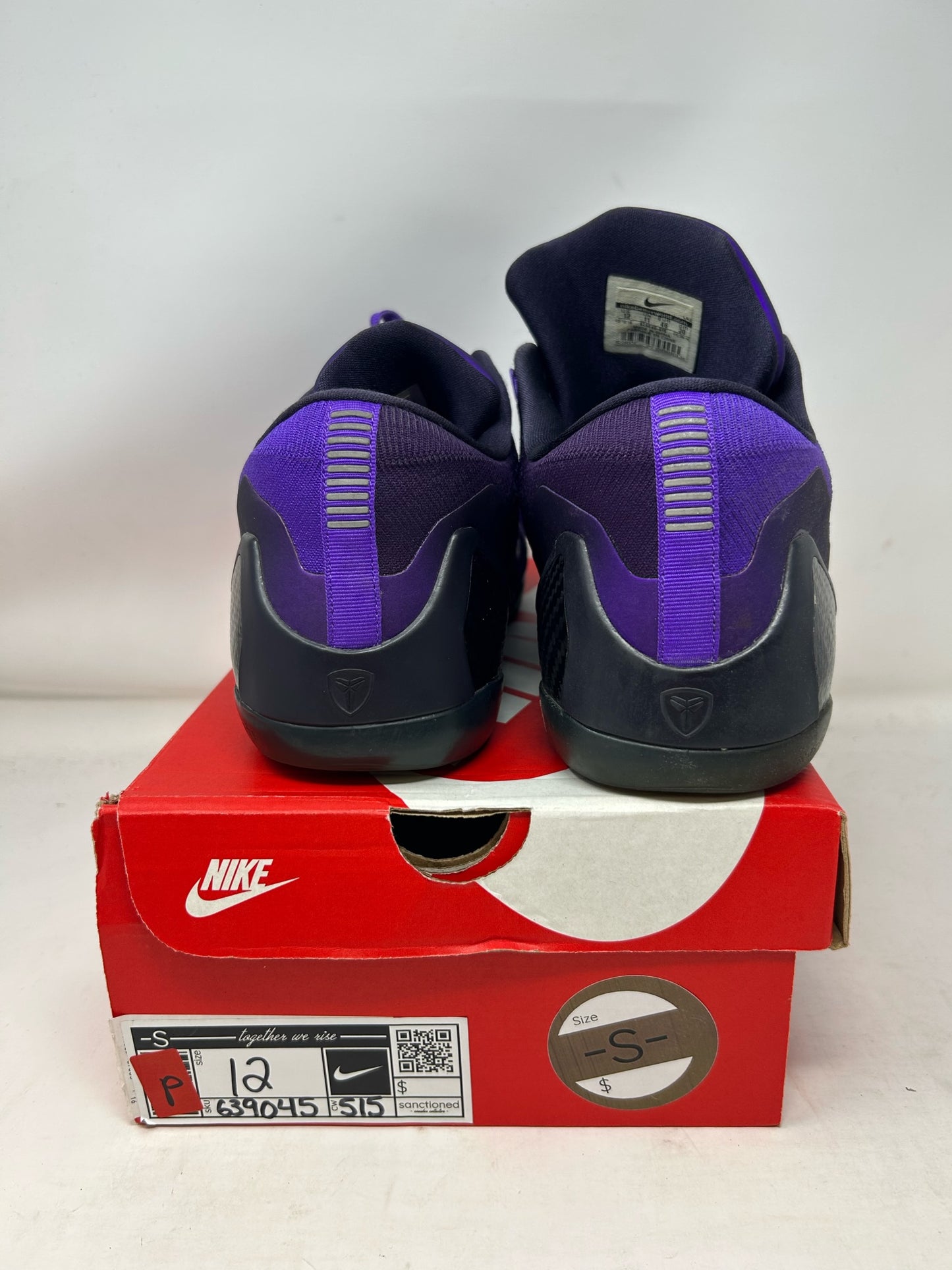 Kobe 9 Elite Low “Moonwalker”