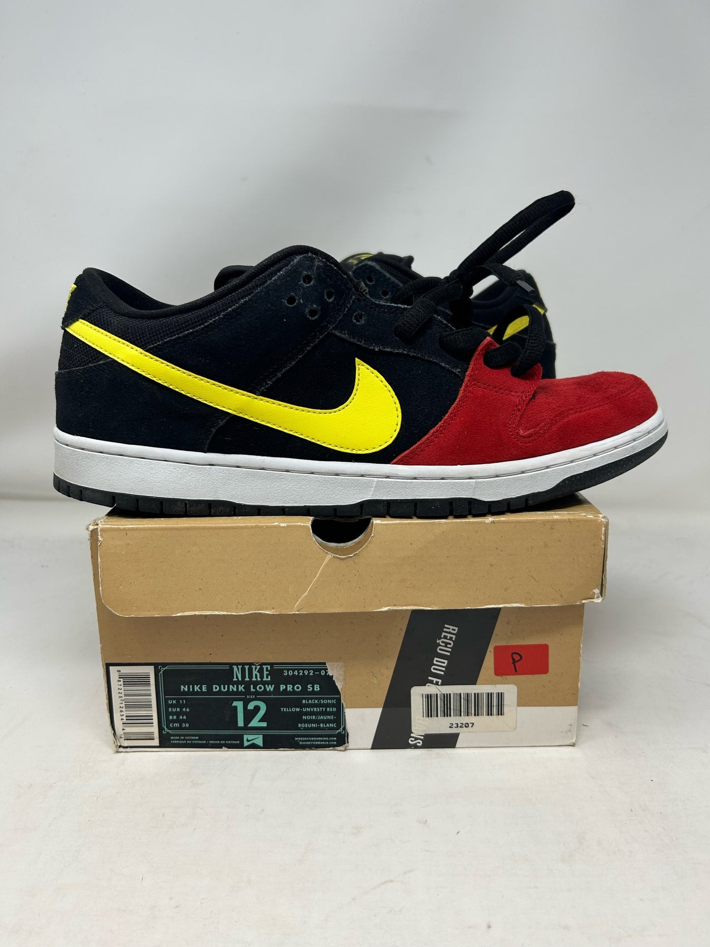 Nike SB Dunk Low “Butthead”