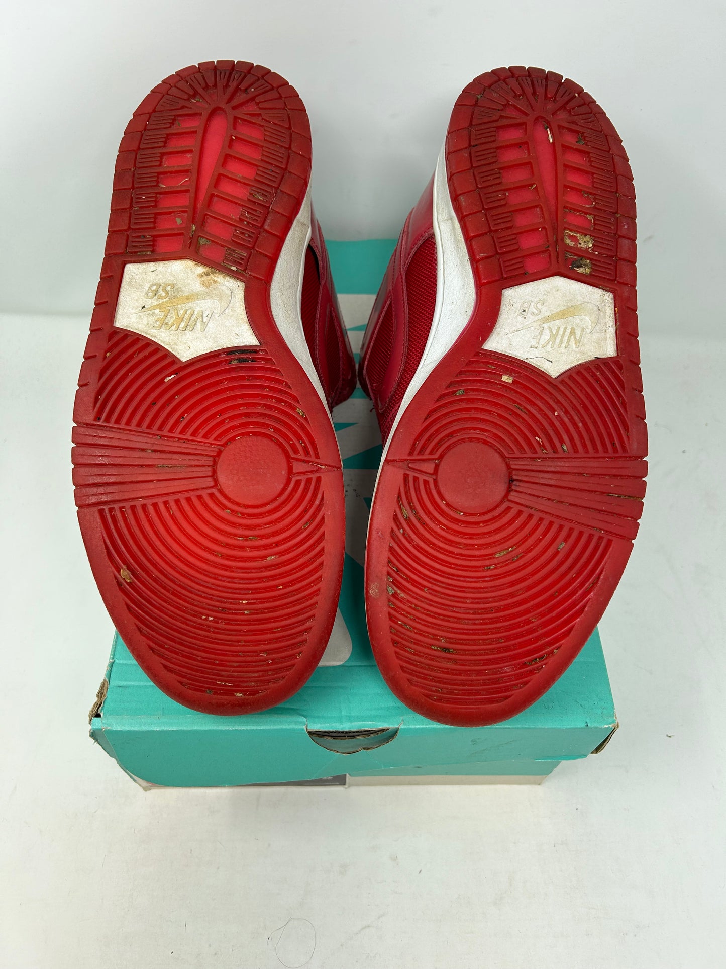 Nike SB Dunk Low “Red Patent Leather”