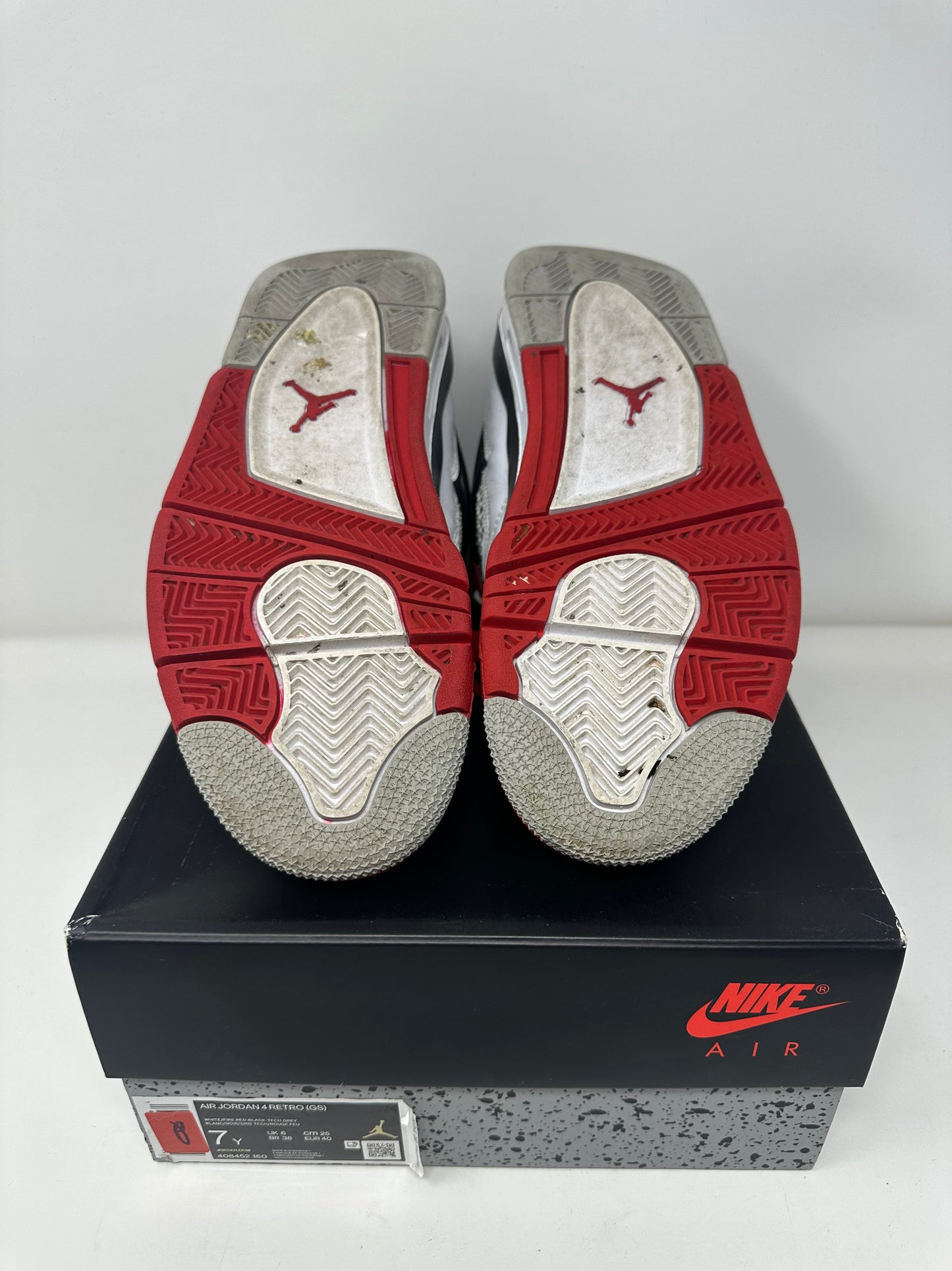 Jordan 4 GS “Fire Red”