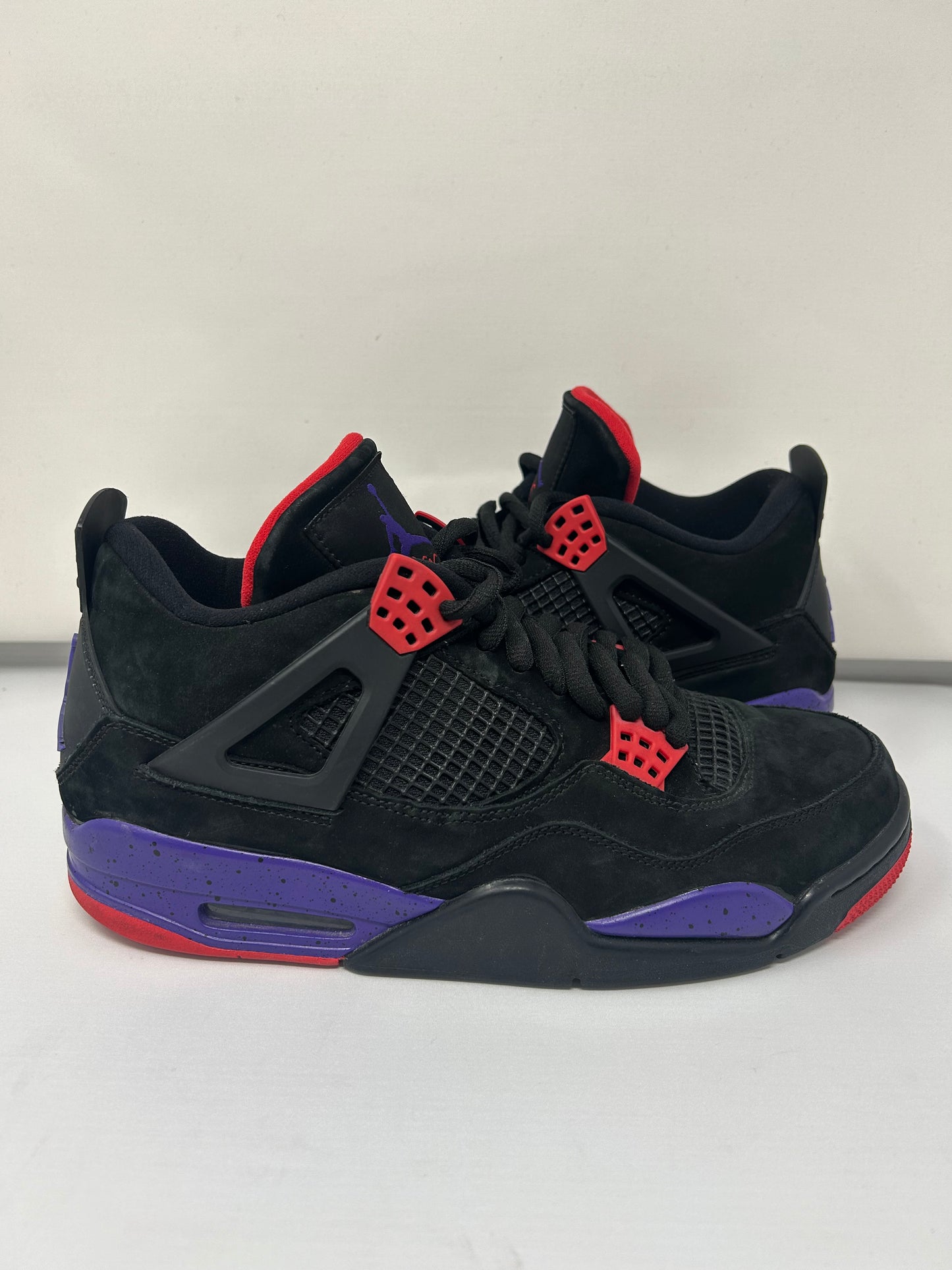 Jordan 4 “Raptors OVO”
