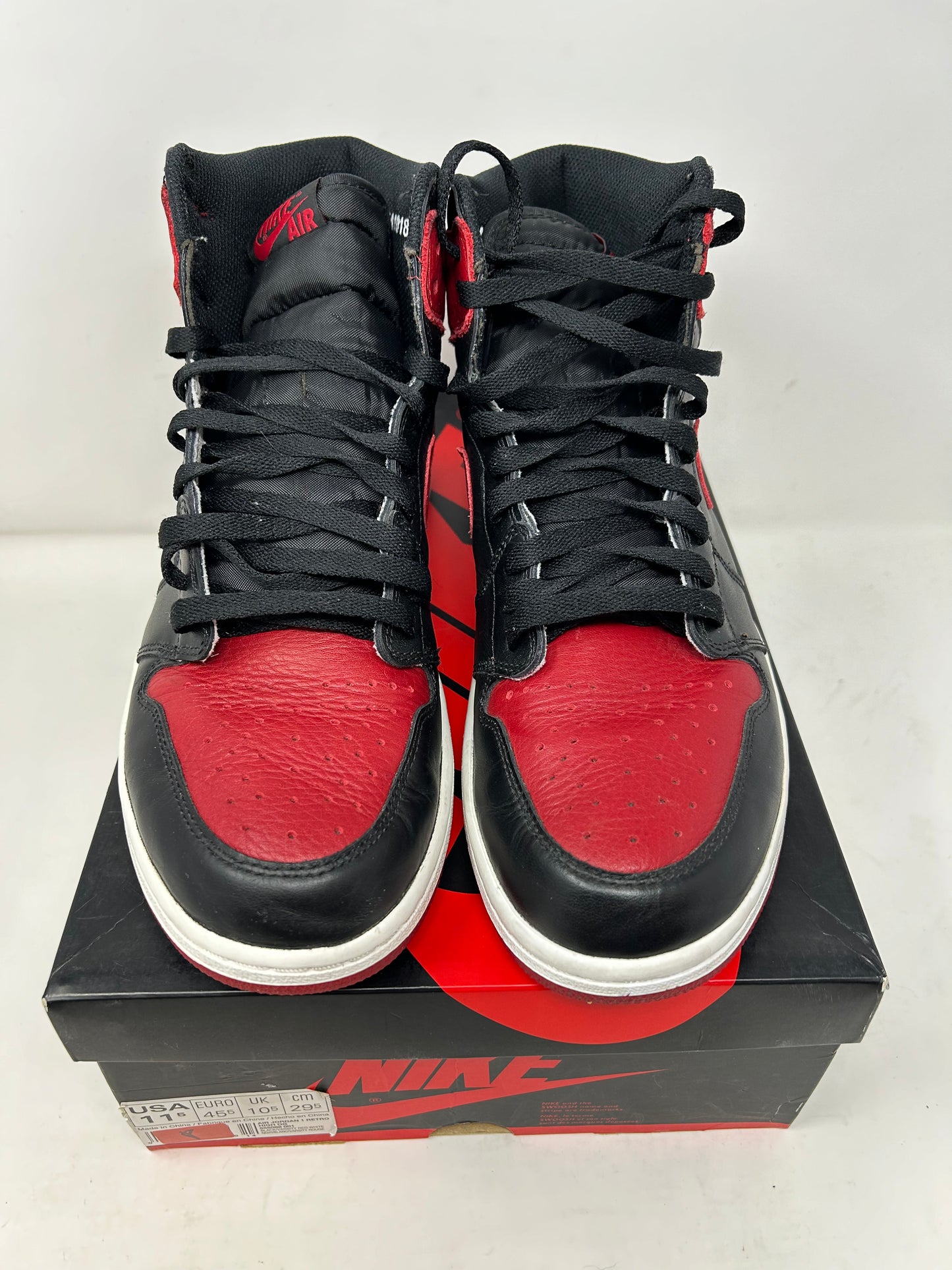 Jordan 1 High “Banned”