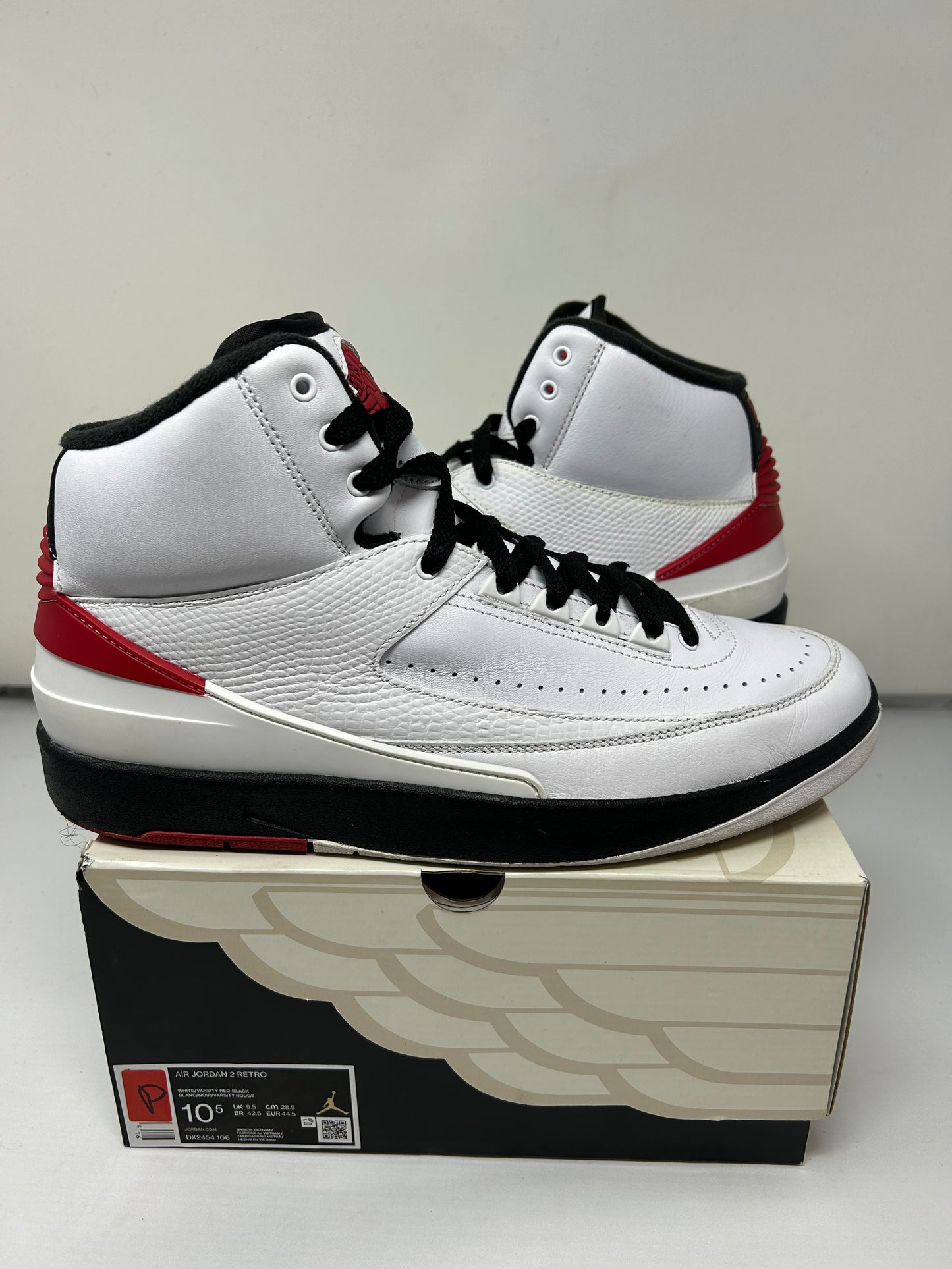 Jordan 2 (2022) “Chicago”