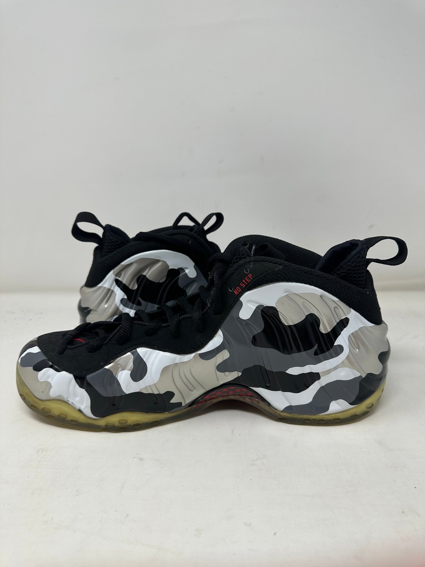 Nike Foamposite “Fighter Jet”