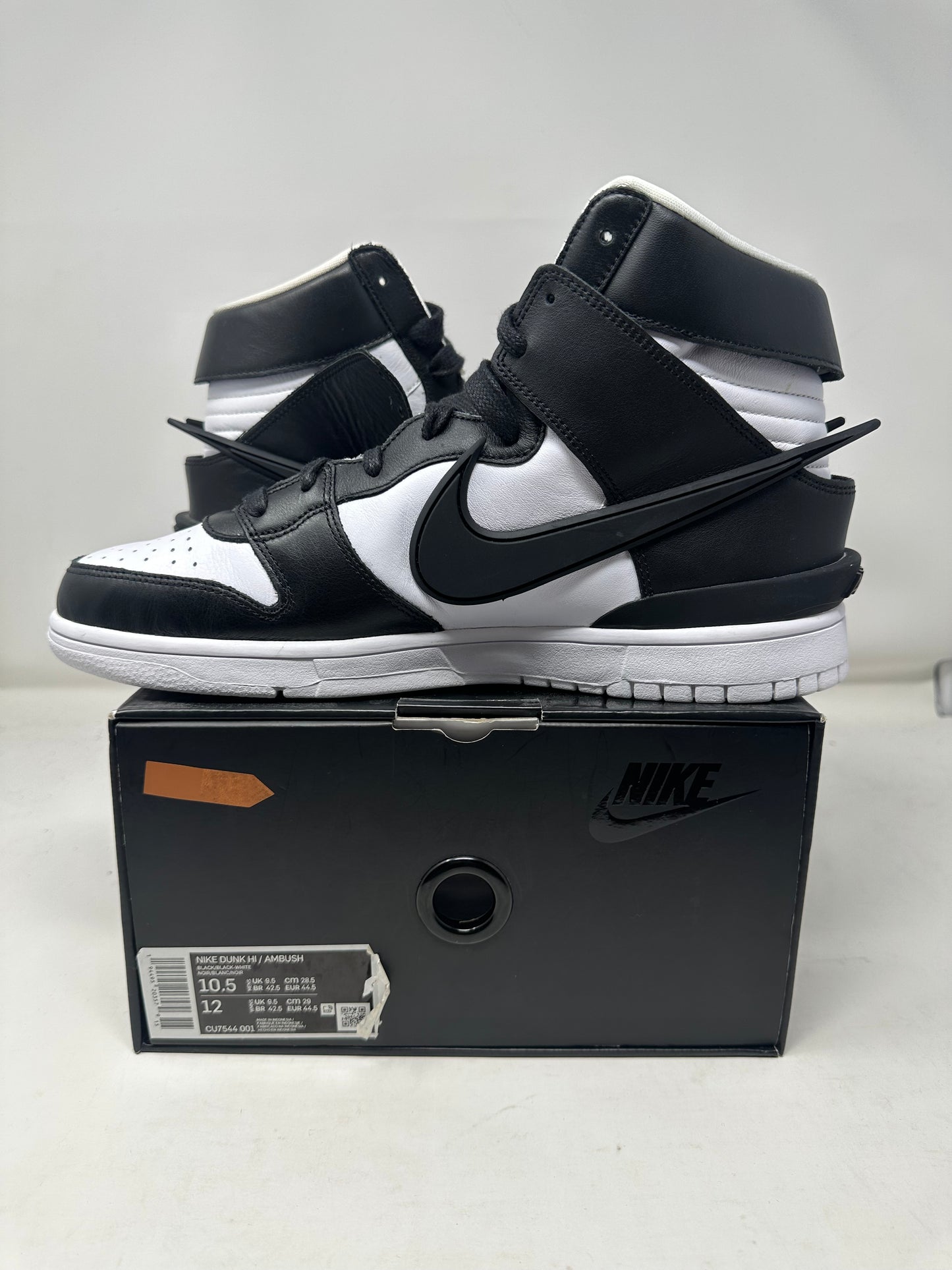 Nike Dunk High Ambush “Black and White”