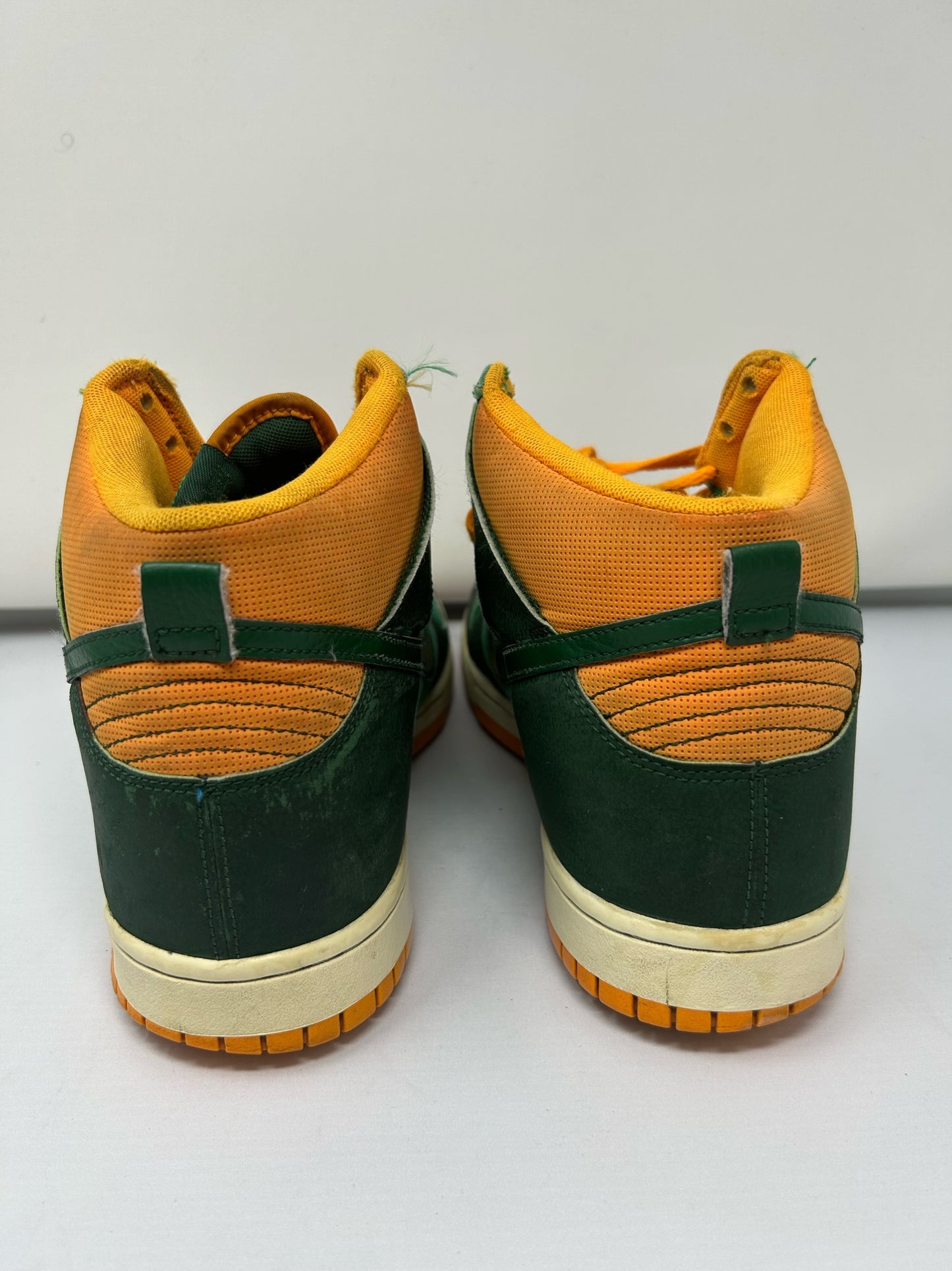 Nike Dunk High “Vivid Orange Gorge Green”