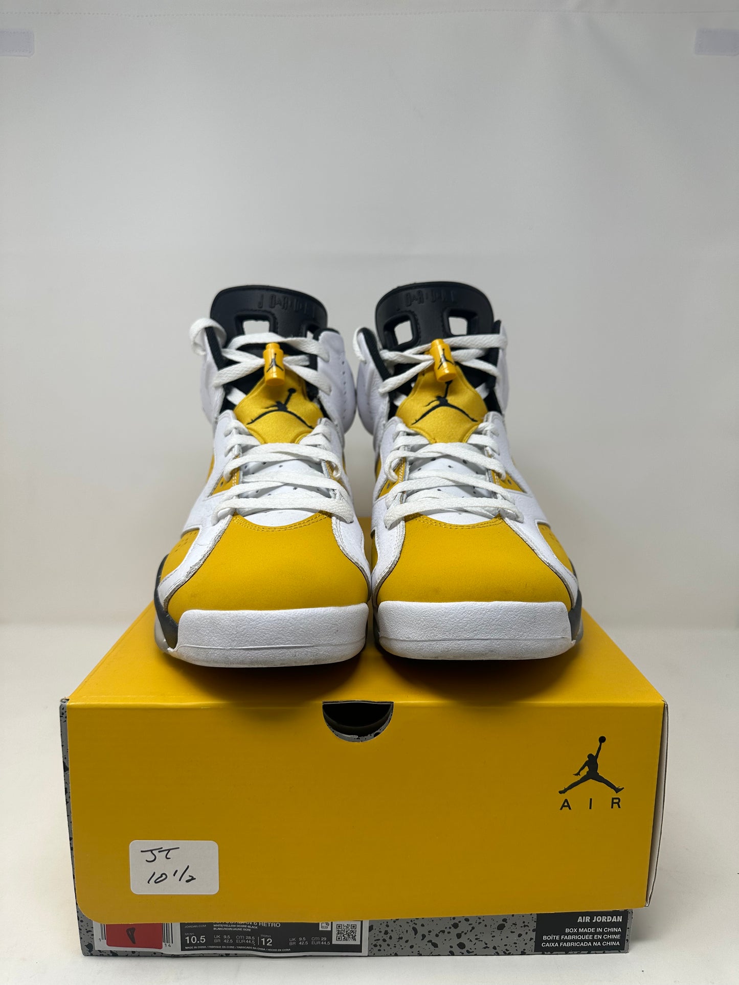 Jordan 6 “Yellow Ochre”