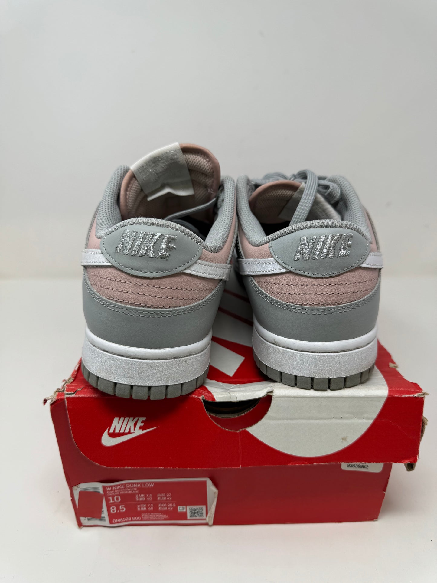 Nike Dunk Low Women’s “Pink Oxford”