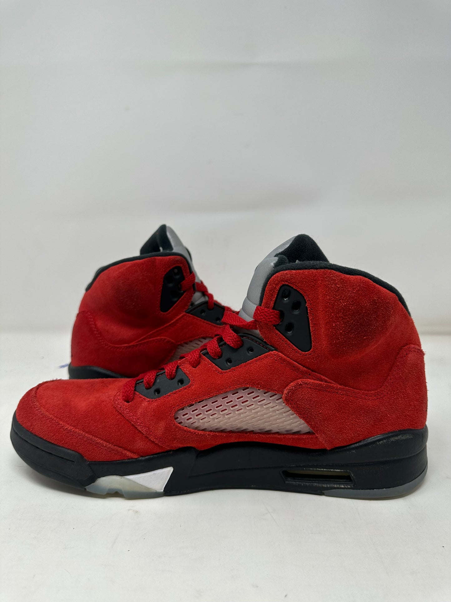 Jordan 5 “Raging Bull”