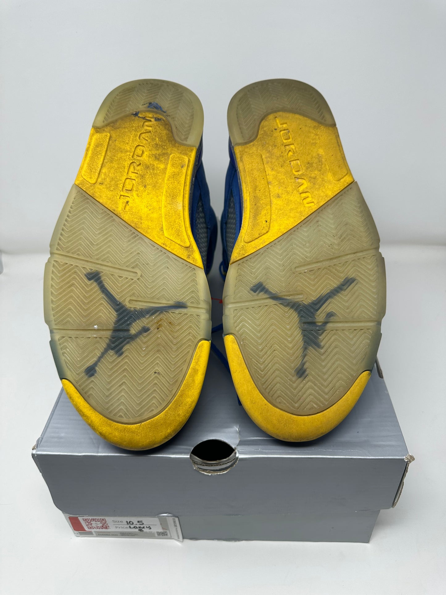 Jordan 5 “Varsity Laney Royal”