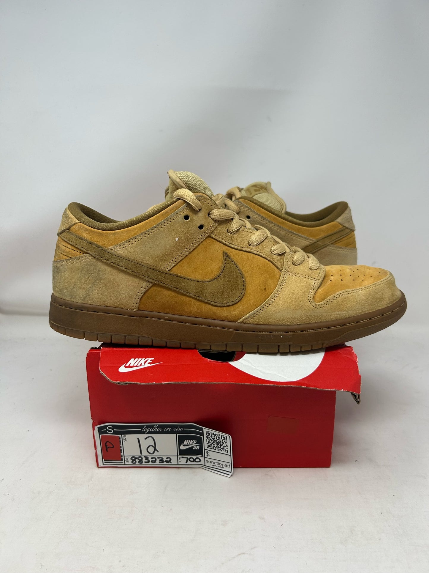 Nike SB Dunk Low “Wheat”