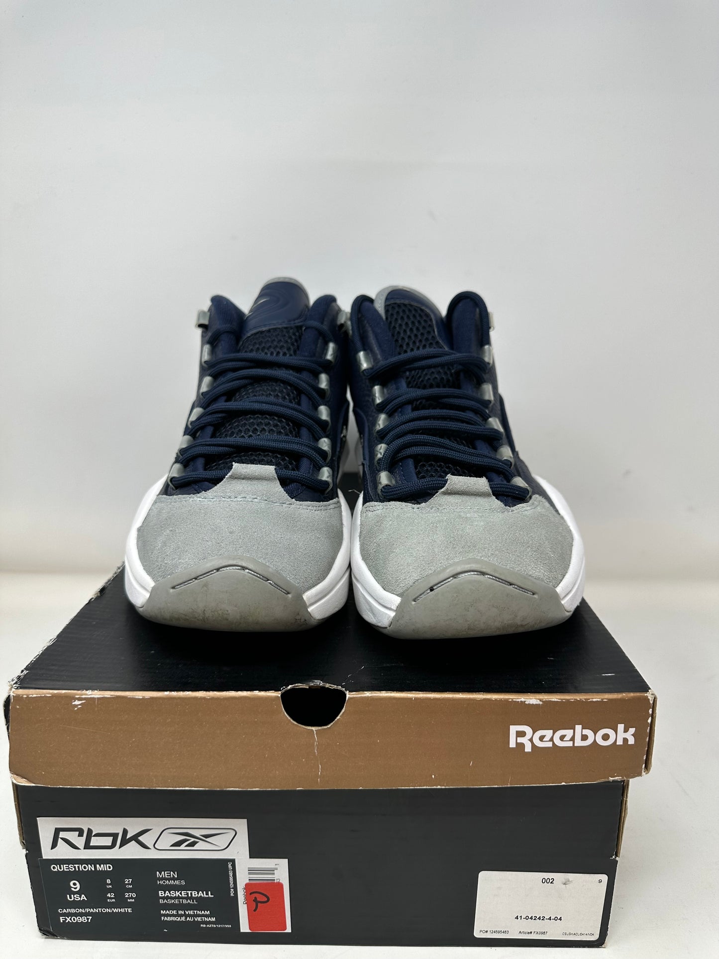 Reebok Question Mid “Navy”