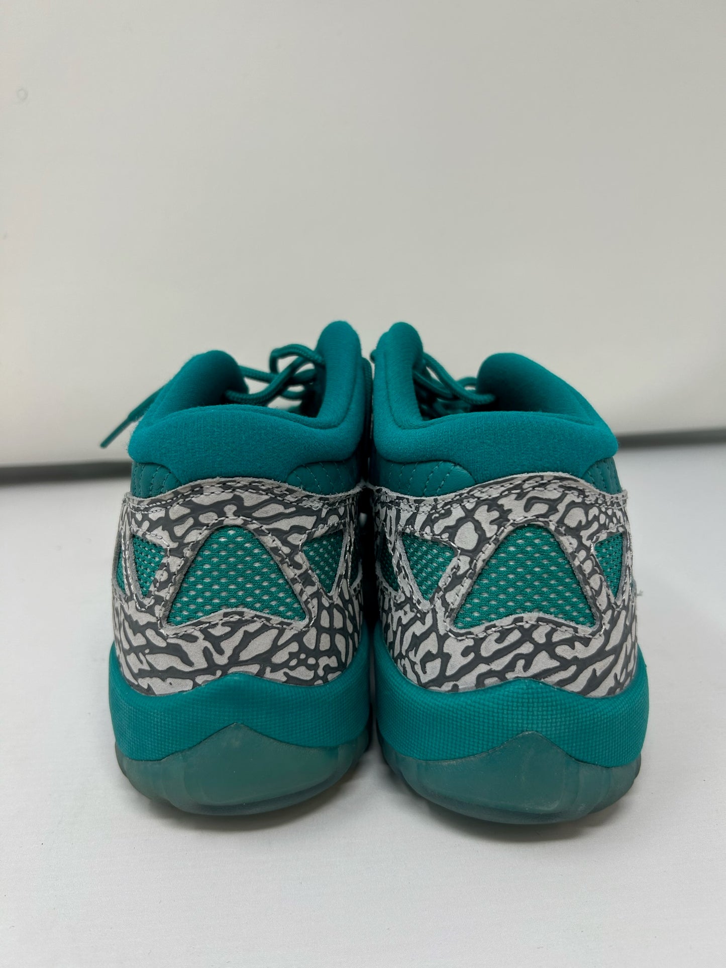 Jordan 11 IE “Rio Teal”