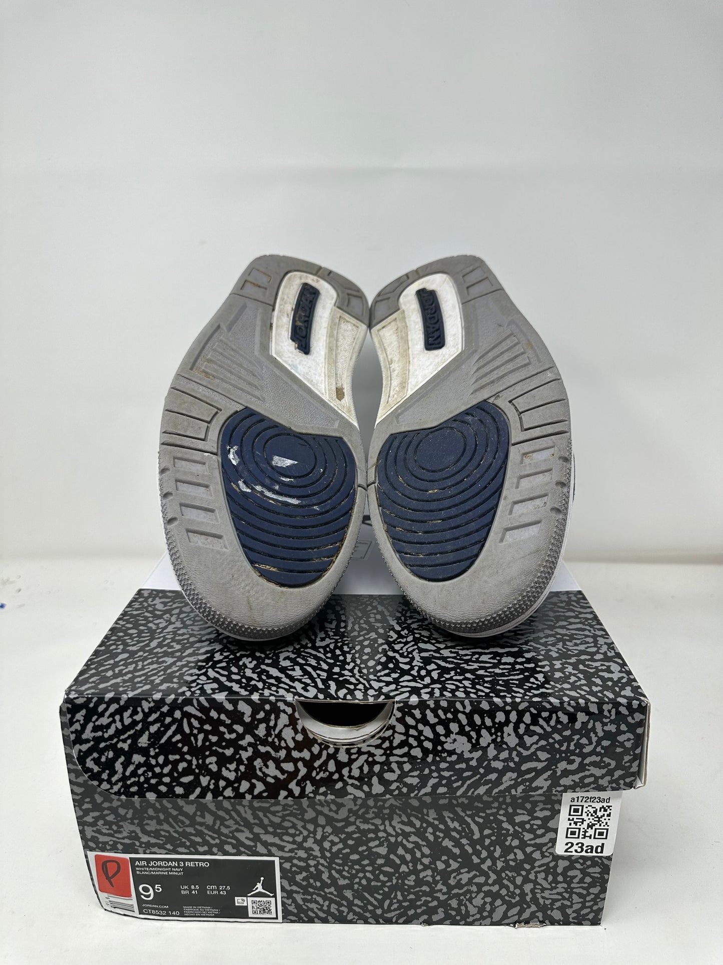 Jordan 3 “Midnight Navy”