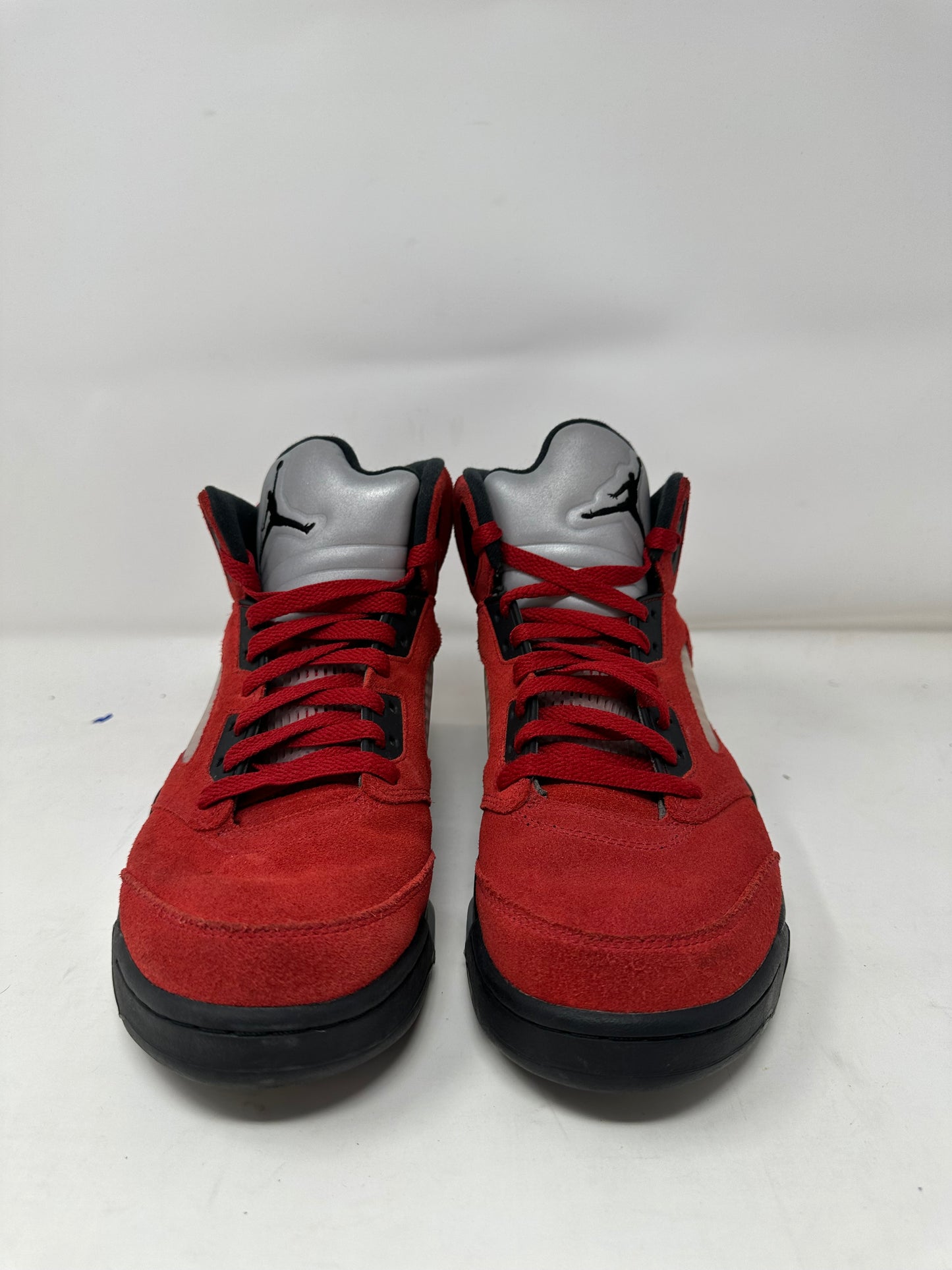 Jordan 5 “Raging Bull”