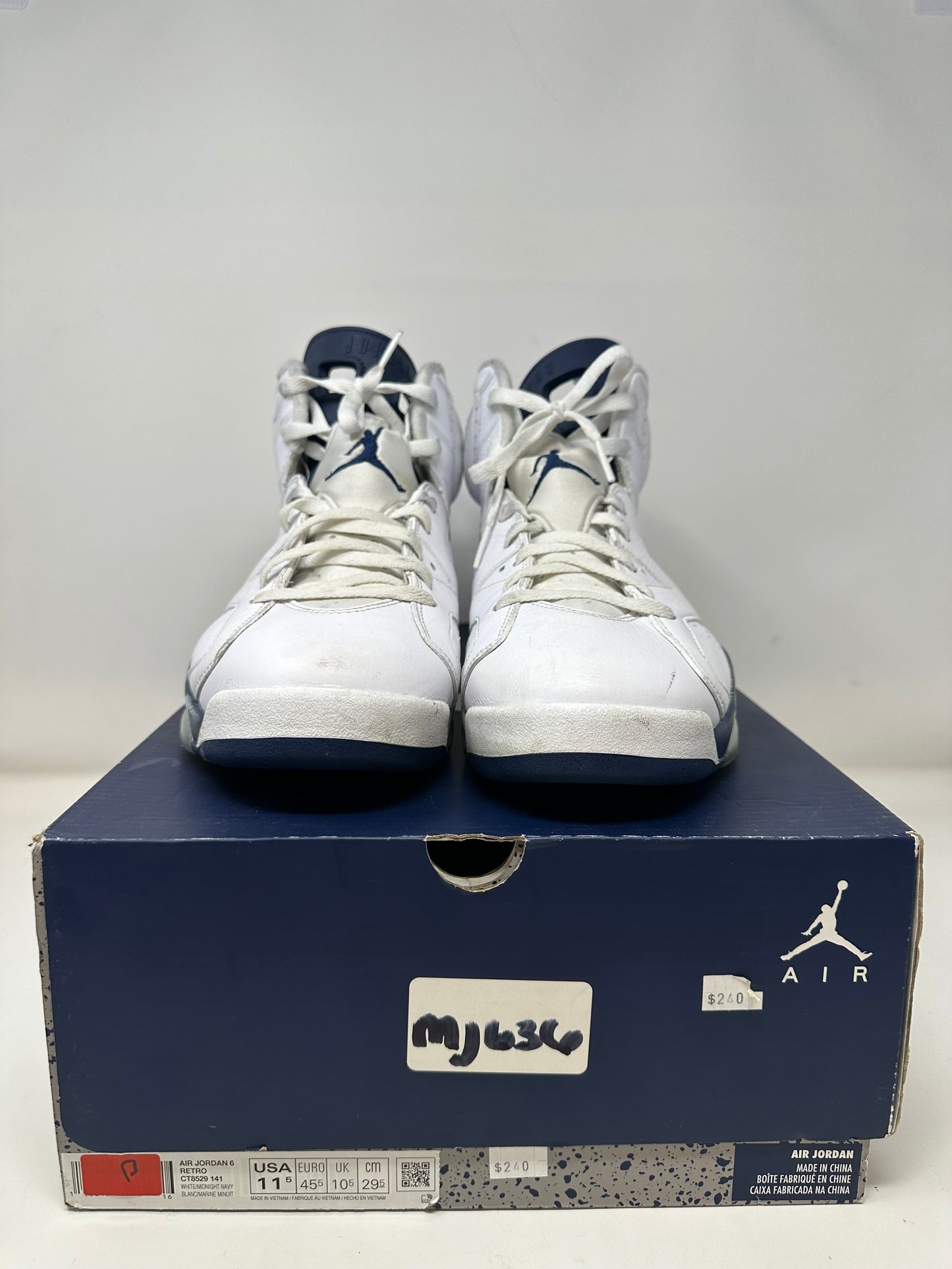Jordan 6 “Midnight Navy”