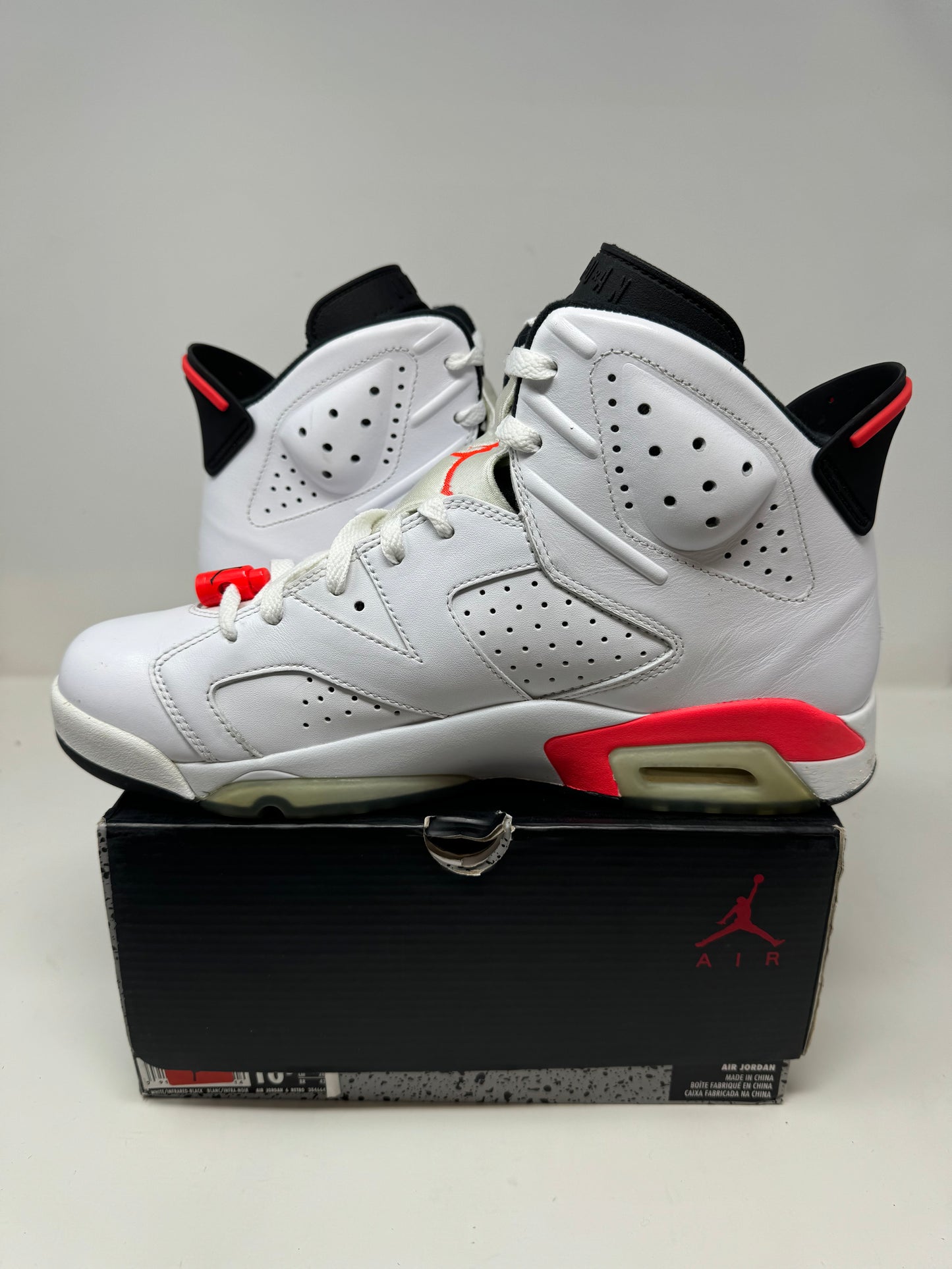 Jordan 6 “Infrared”