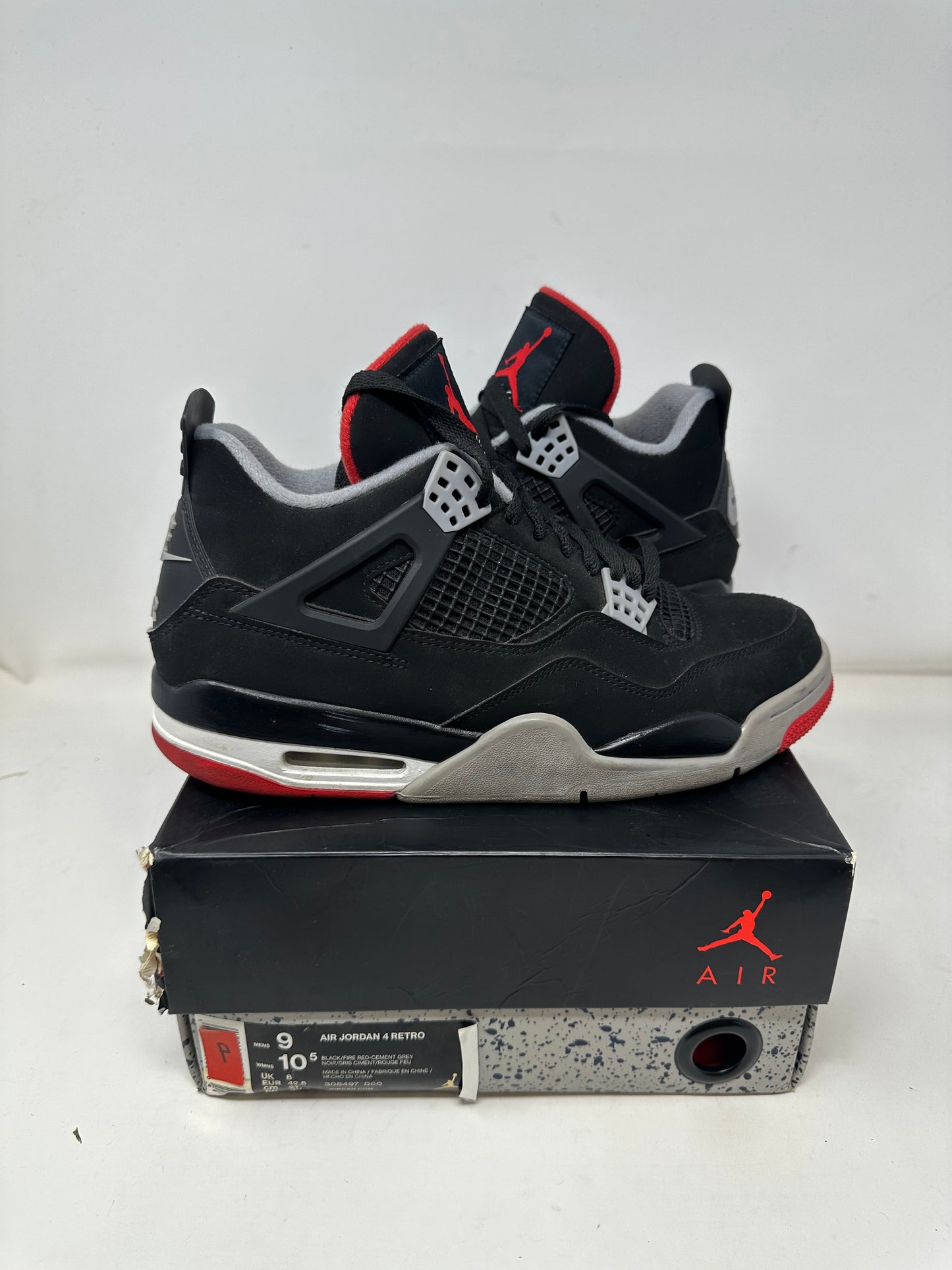 Jordan 4 (2019) “Bred”