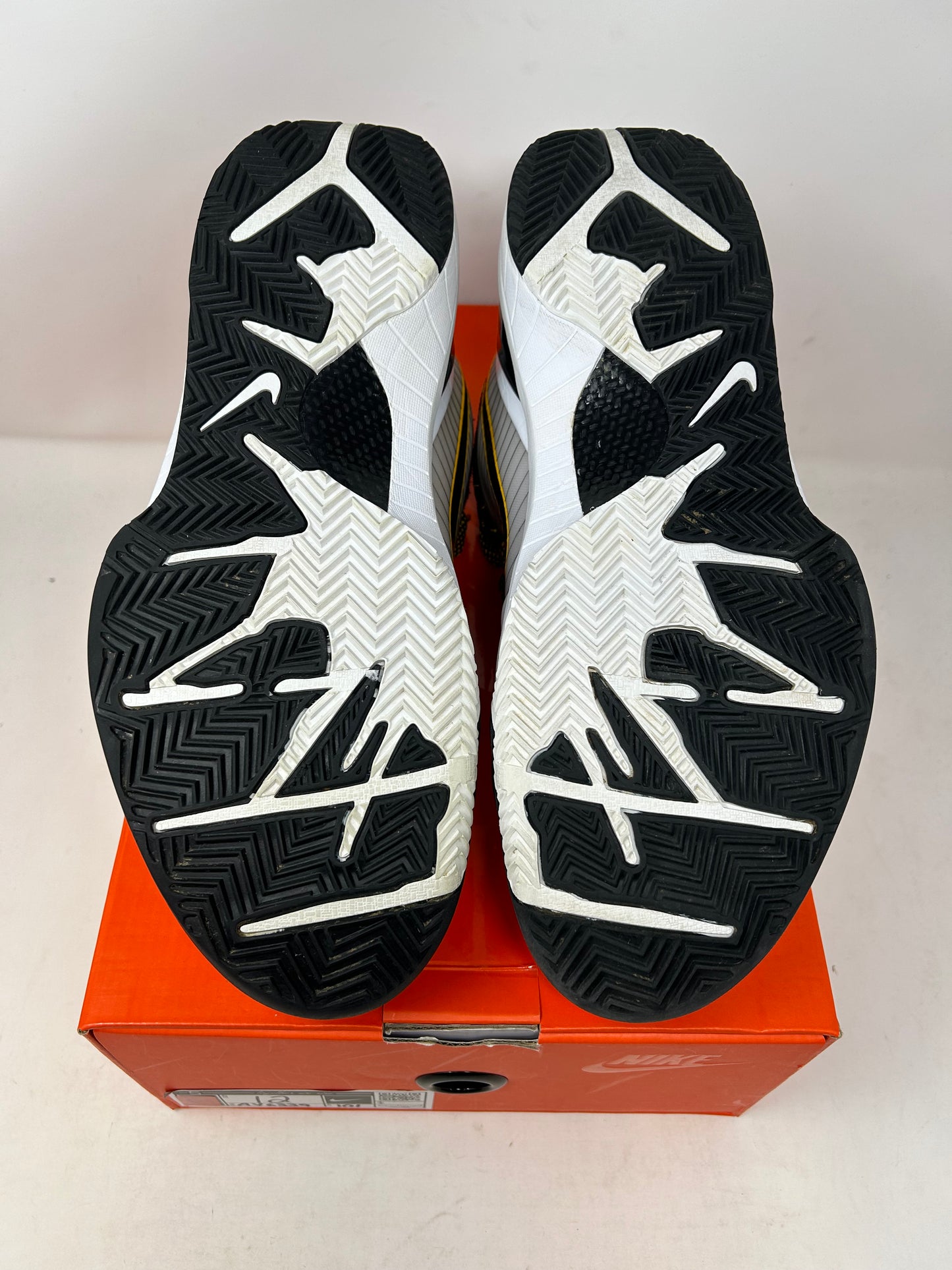 Kobe Protro 4 “Del Sol”