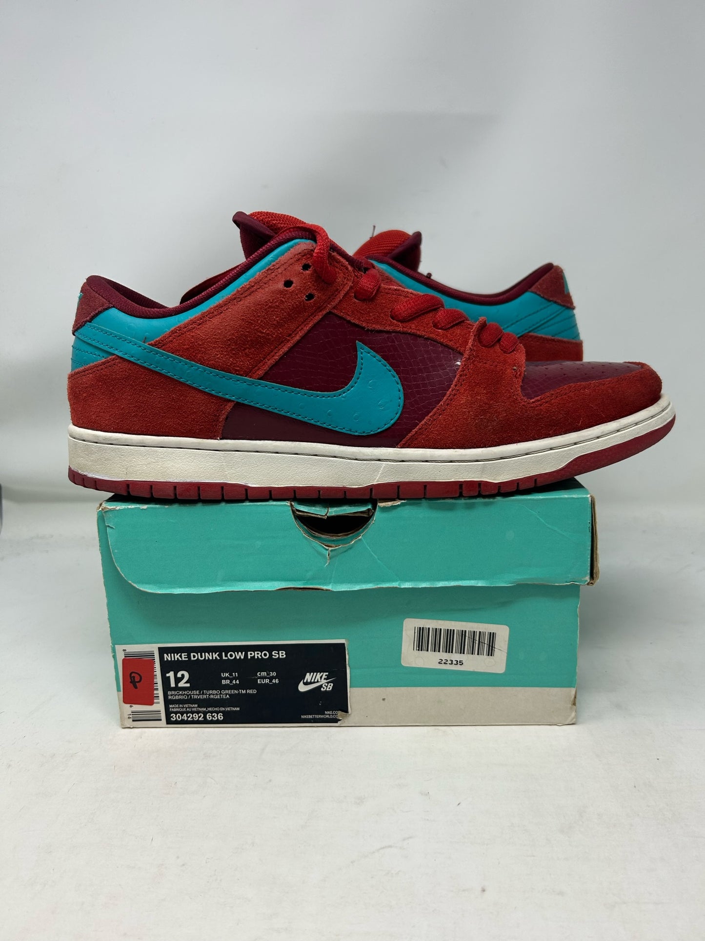 Nike SB Dunk Low “Brickhouse Turbo Green”