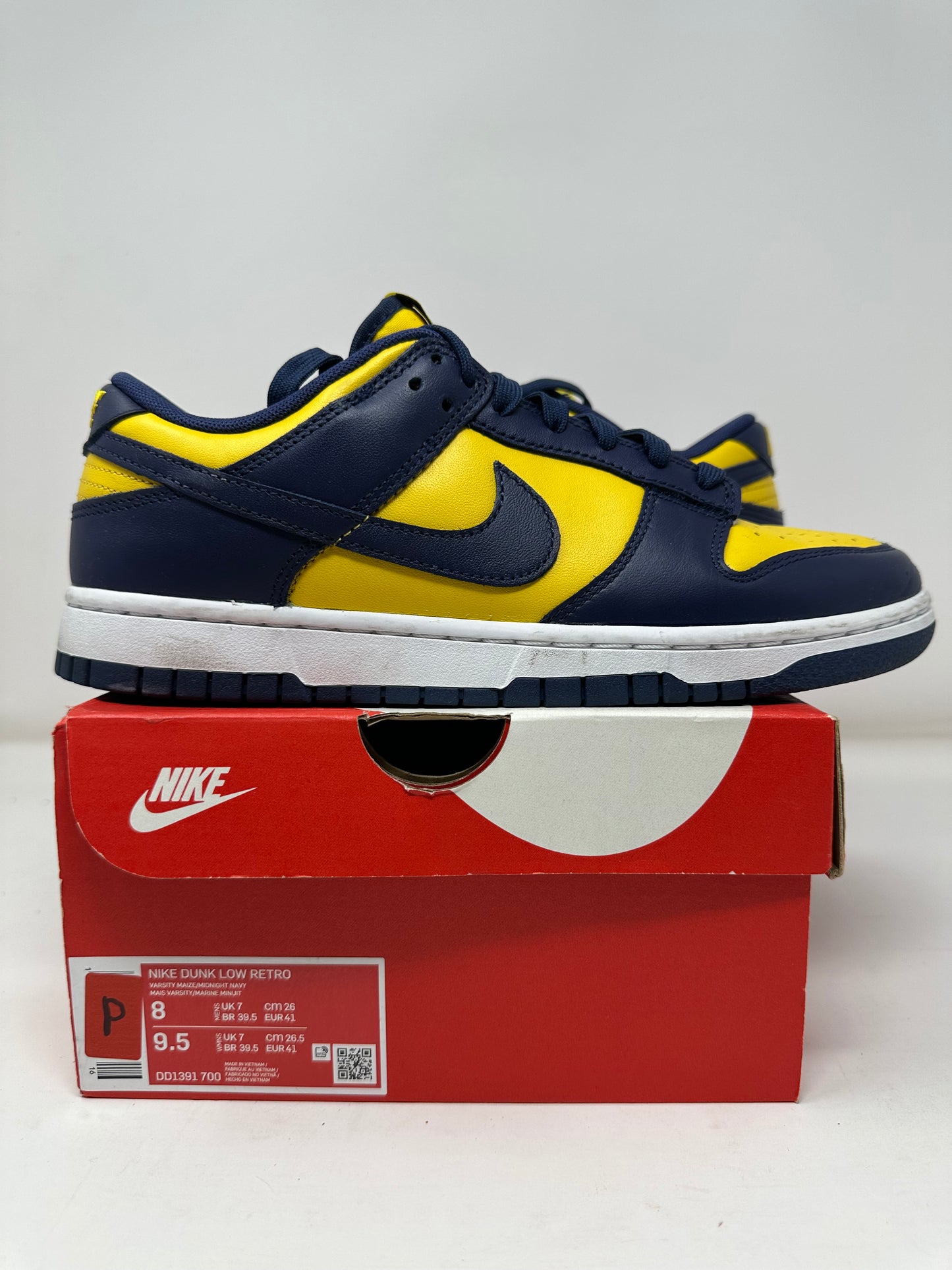 Nike Dunk Low “Michigan”