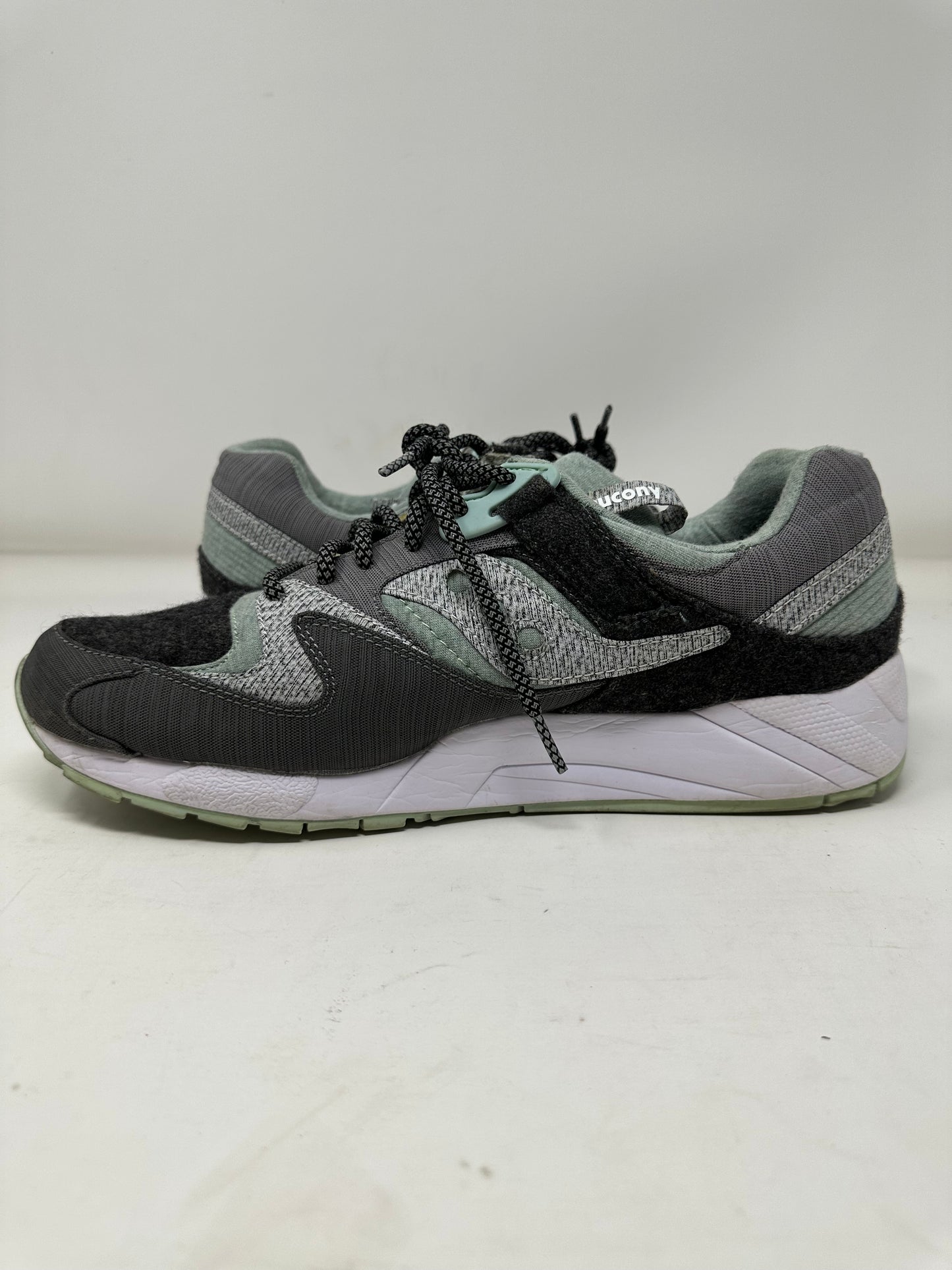 Saucony Grid 9000 “END White Noise”