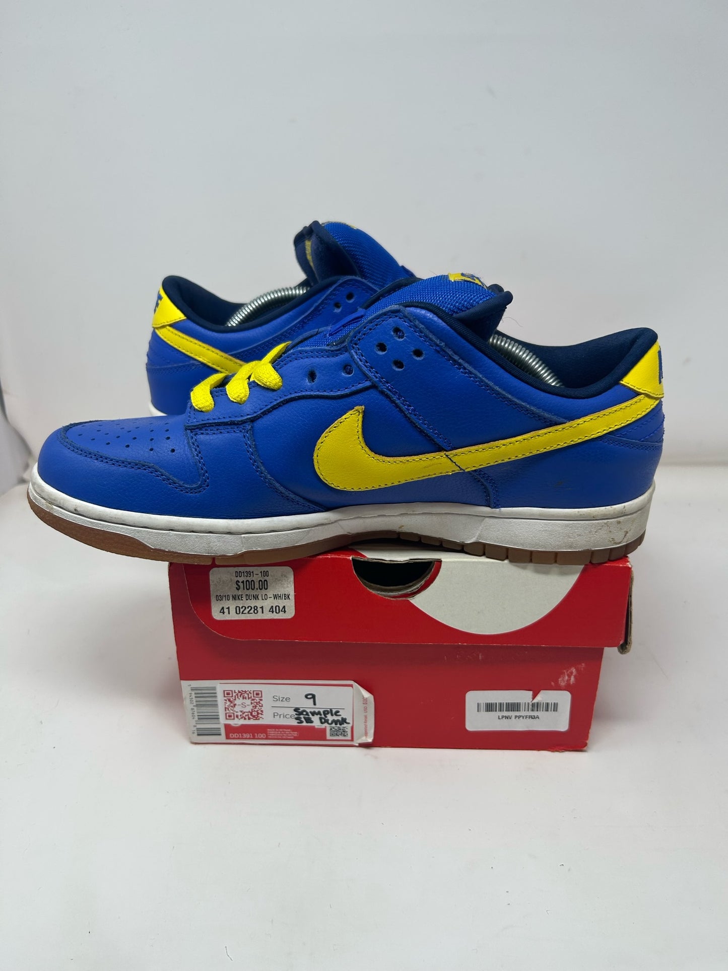 Nike SB Dunk Low (Sample) “Boca Juniors”