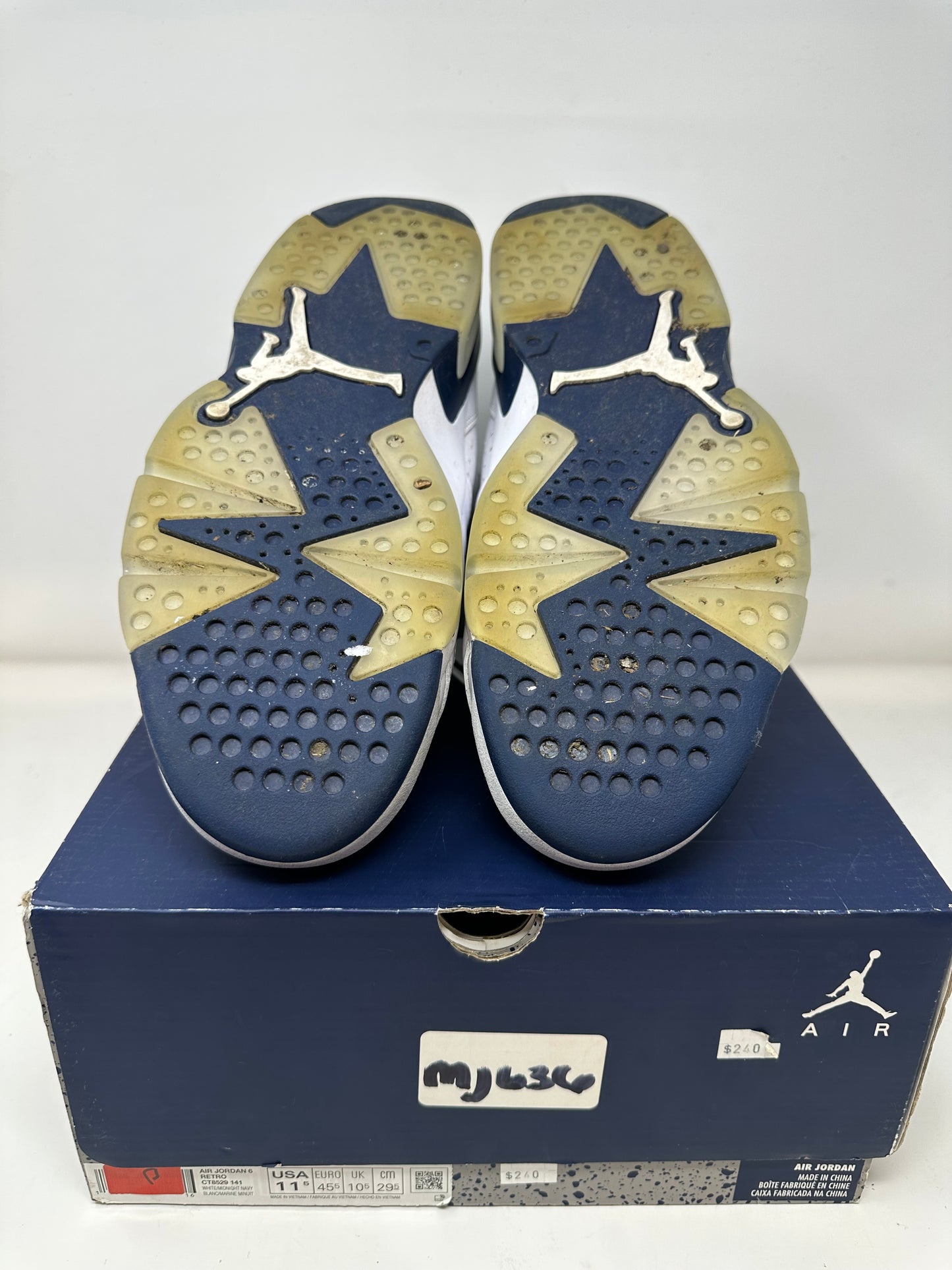 Jordan 6 “Midnight Navy”