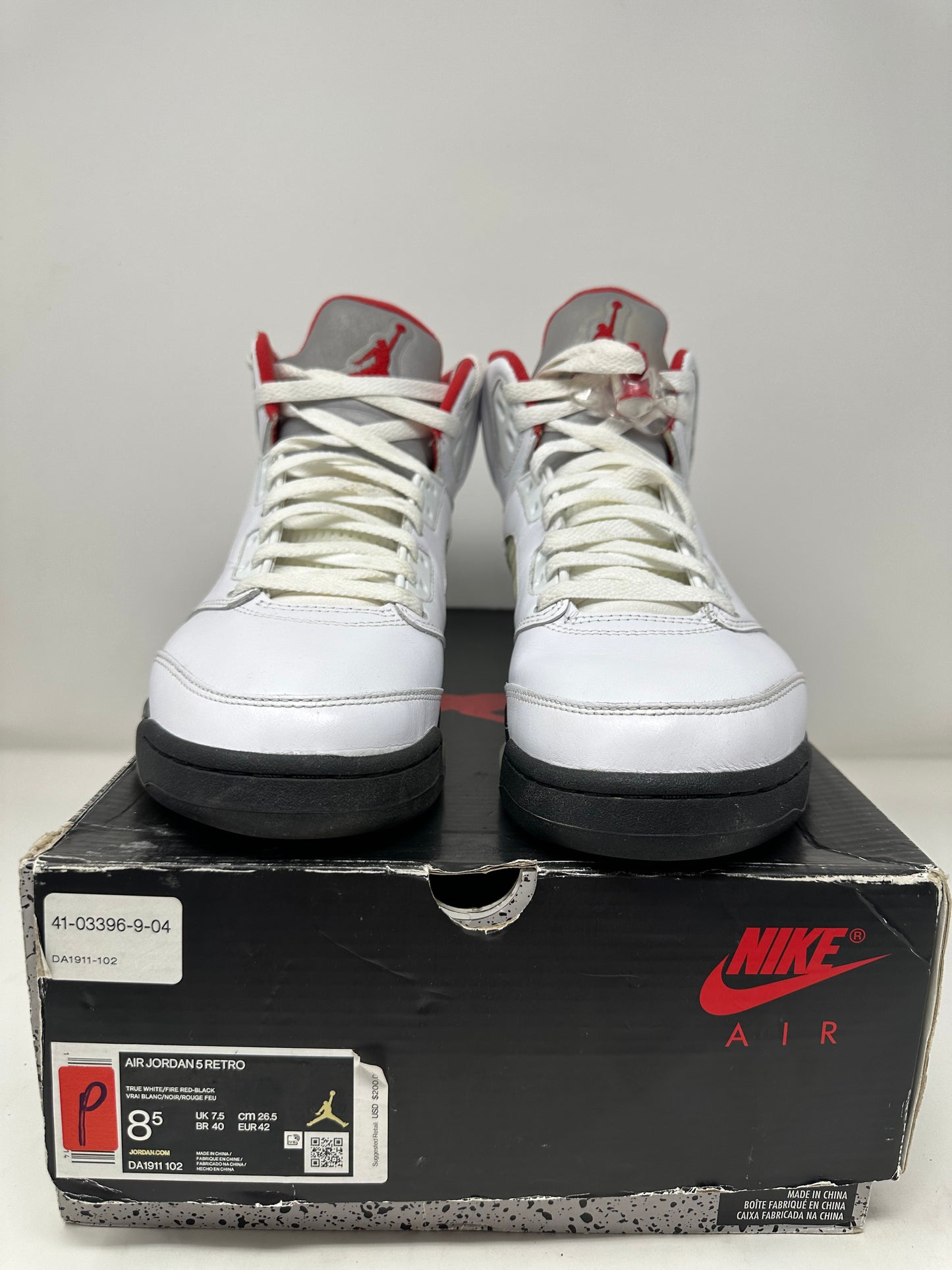 Jordan 5 (2020) “Fire Red”