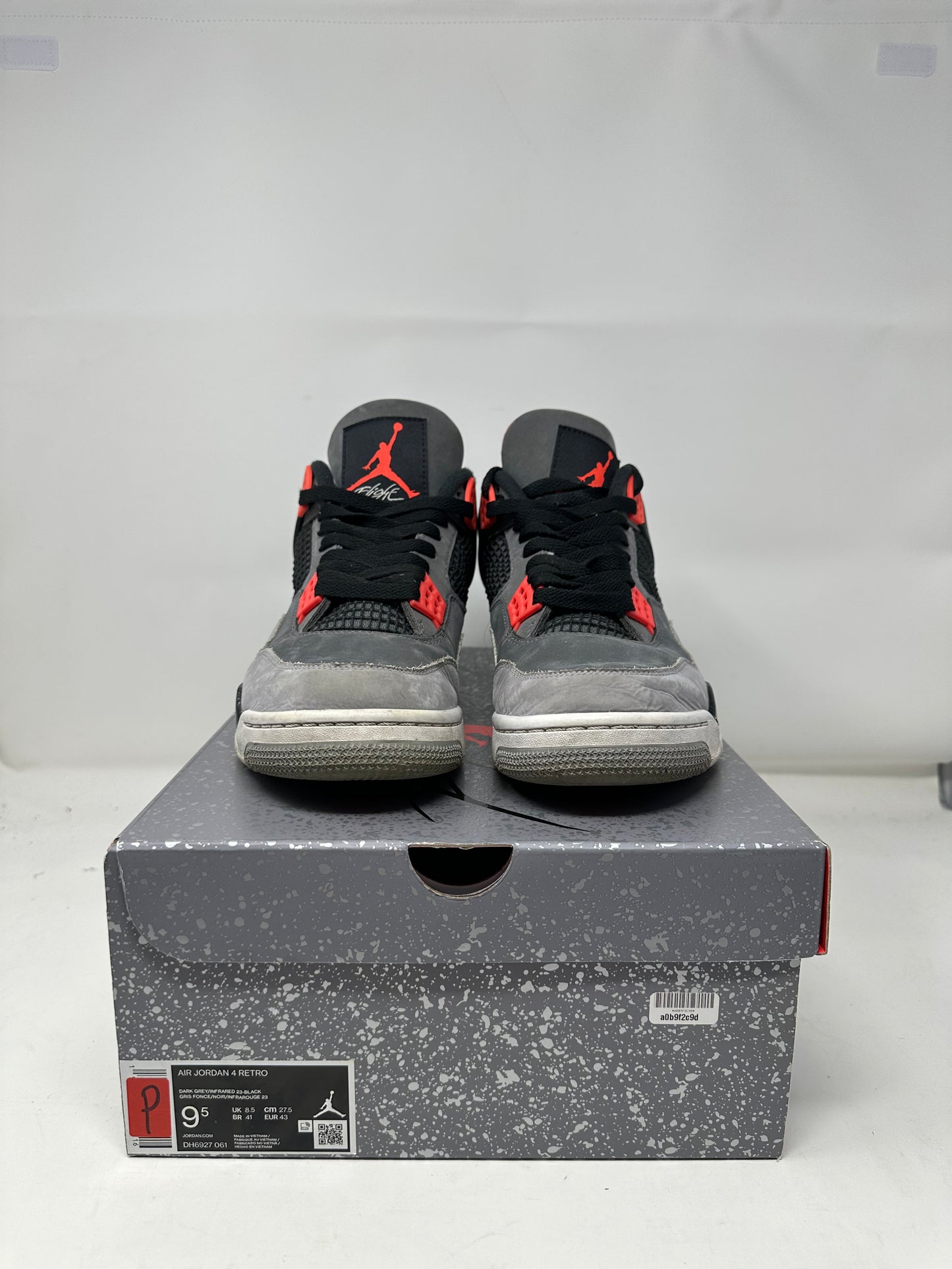 Jordan 4 “Infrared”
