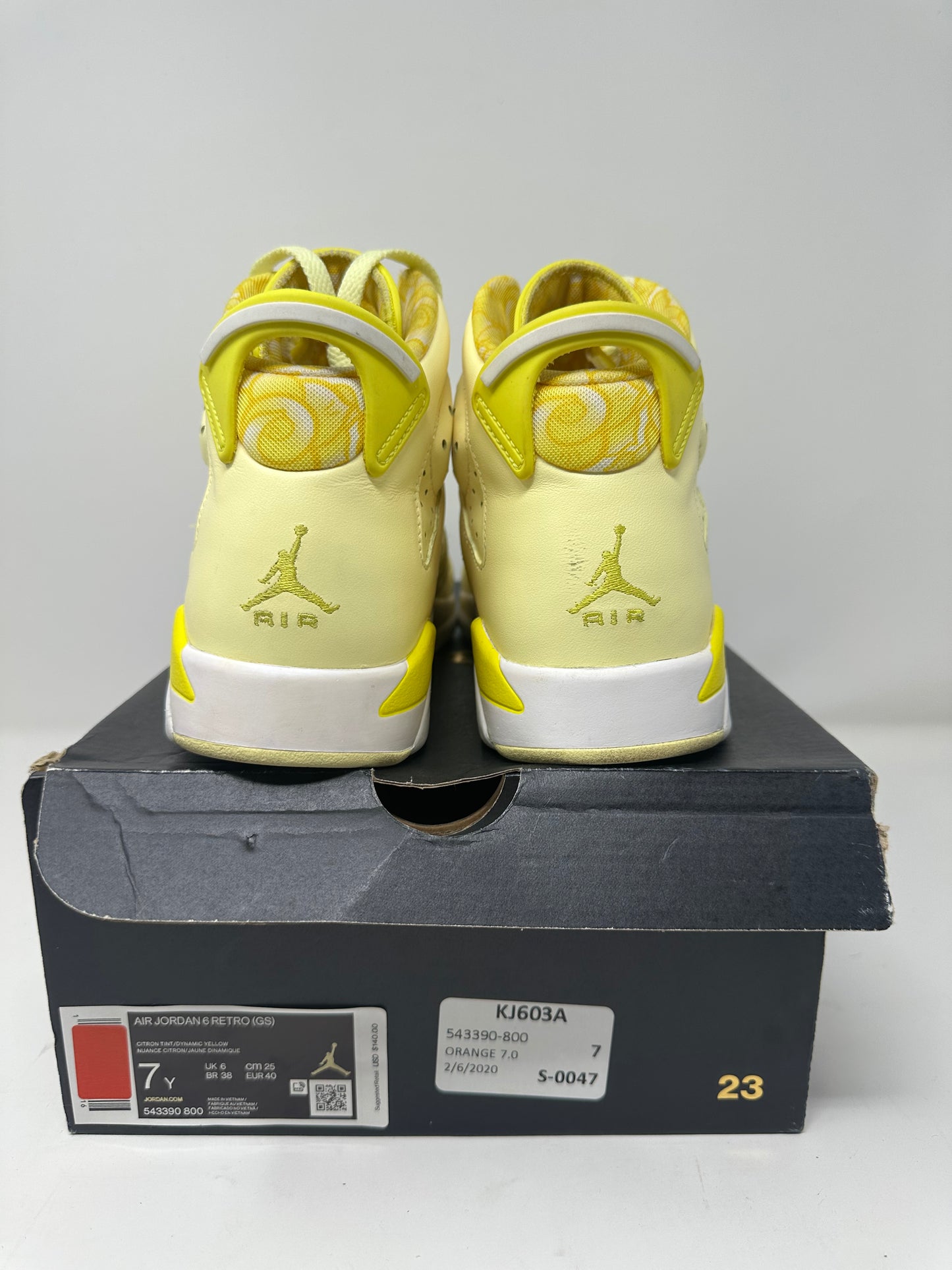 Jordan 7 GS “Yellow Floral”