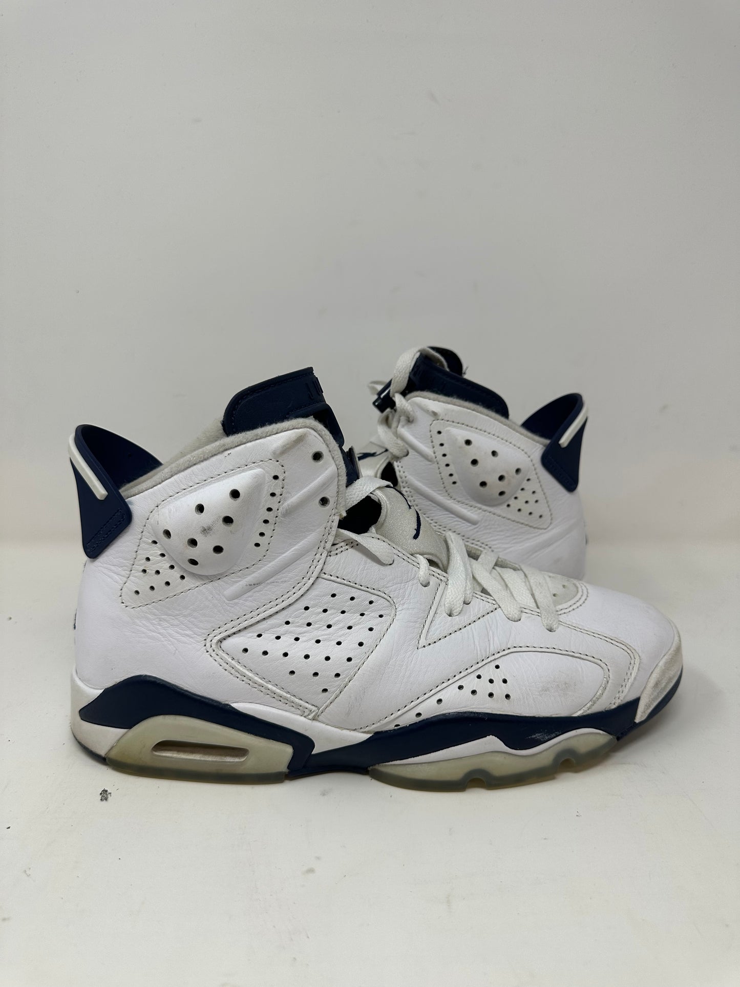 Jordan 6 “Midnight Navy”