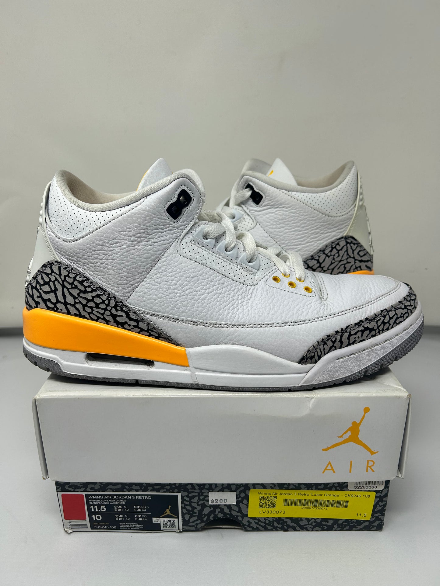 Jordan 3 “Laser Orange”