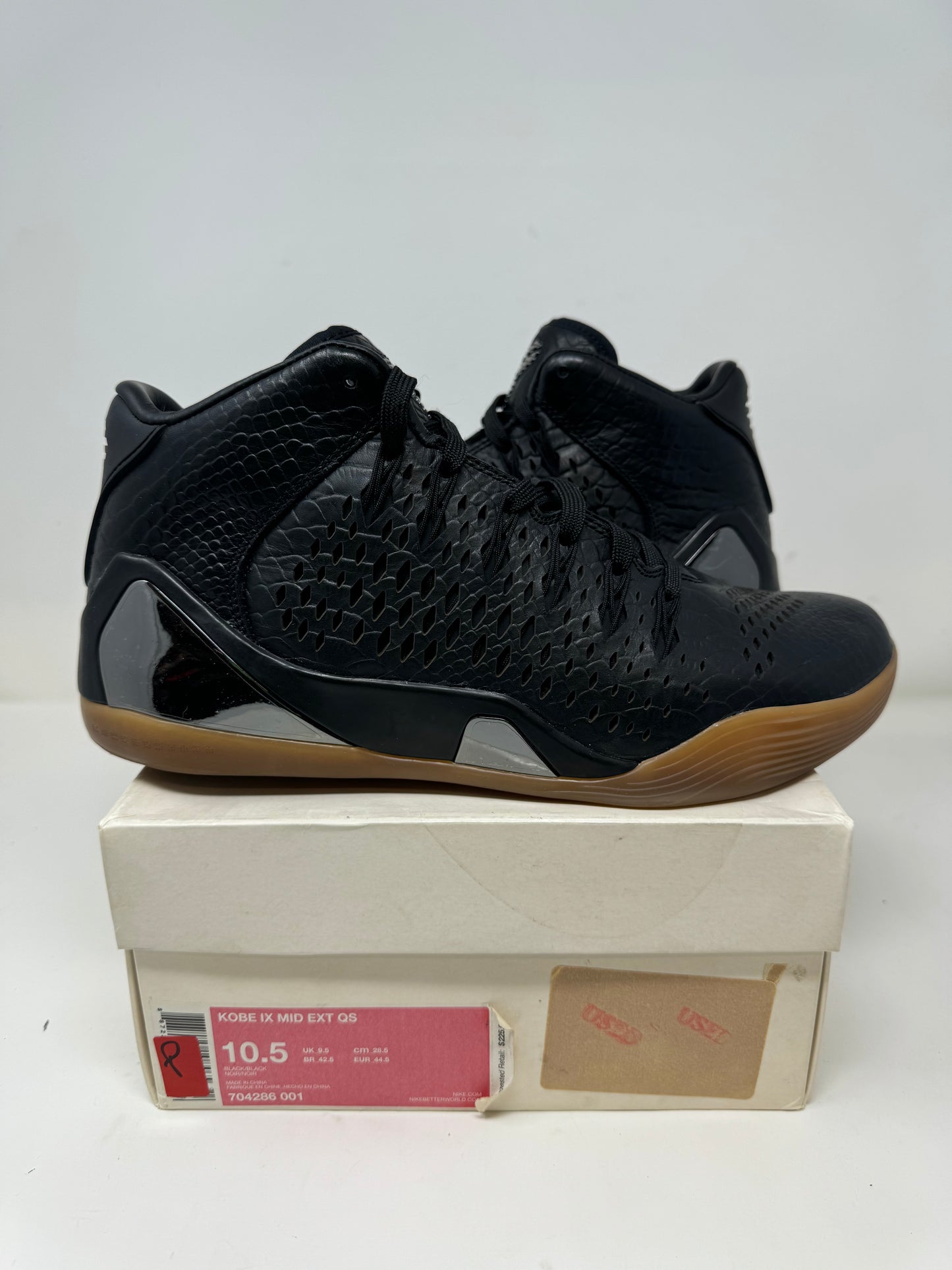 Nike Kobe 9 EXT “Black Mamba”